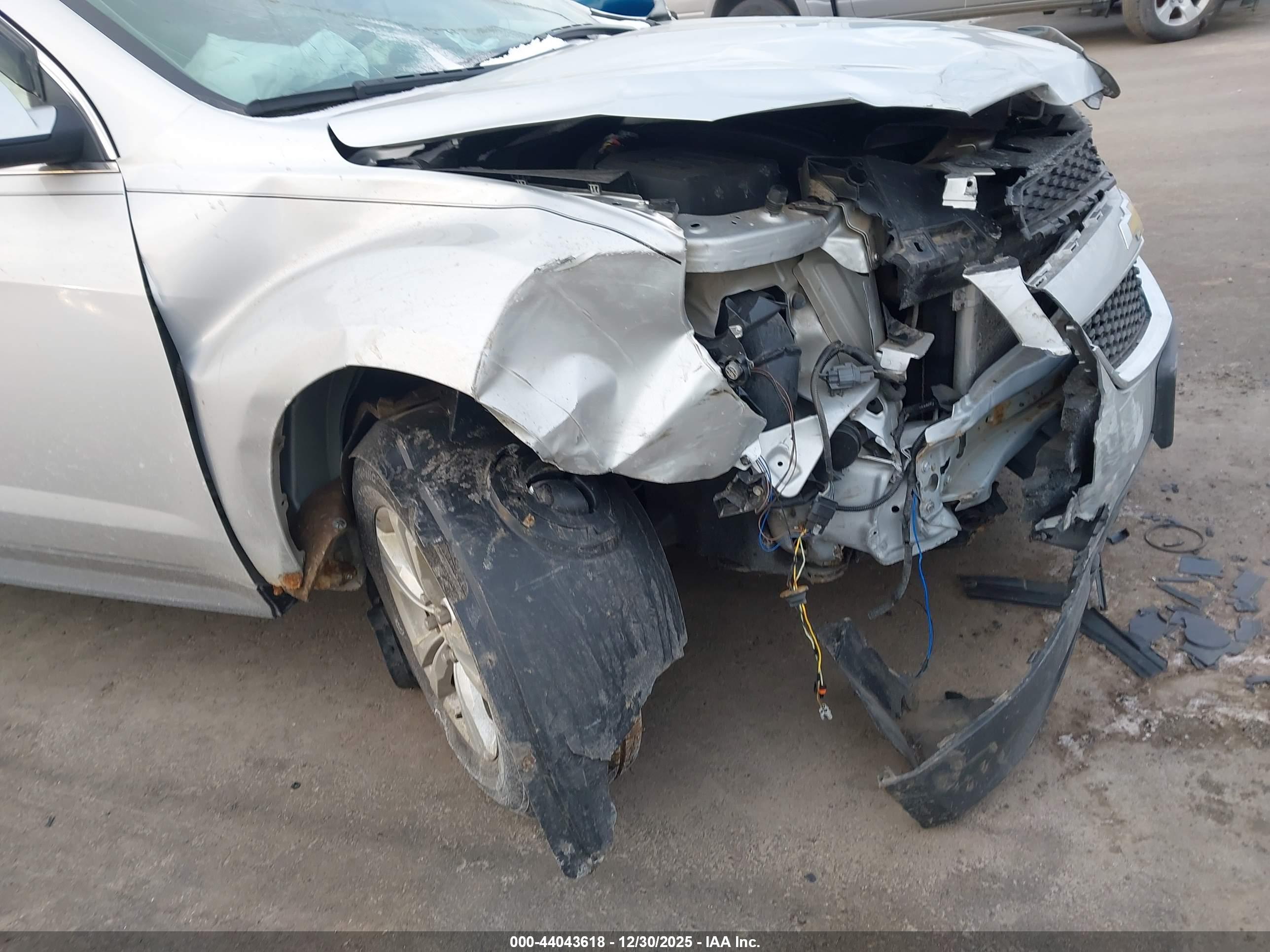 CHEVROLET EQUINOX image 6