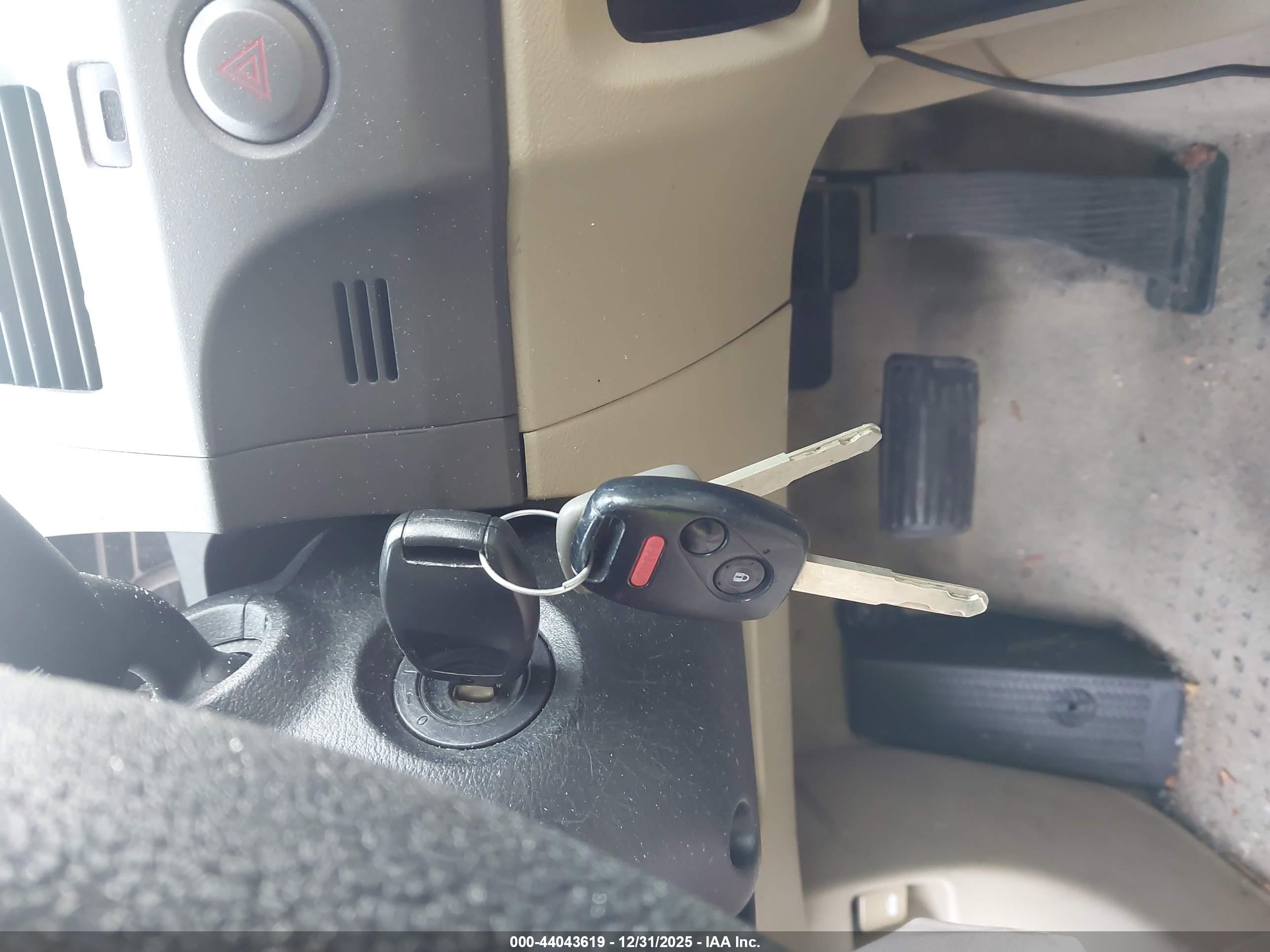 HONDA CIVIC image 11