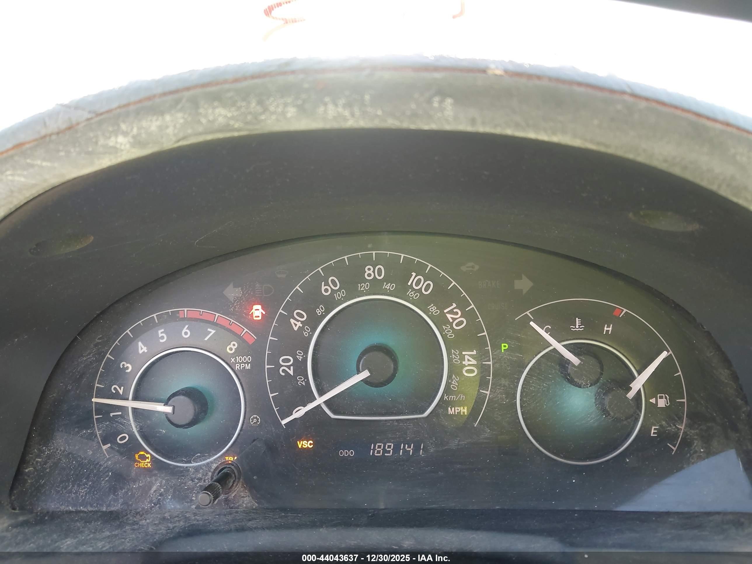 TOYOTA CAMRY image 7