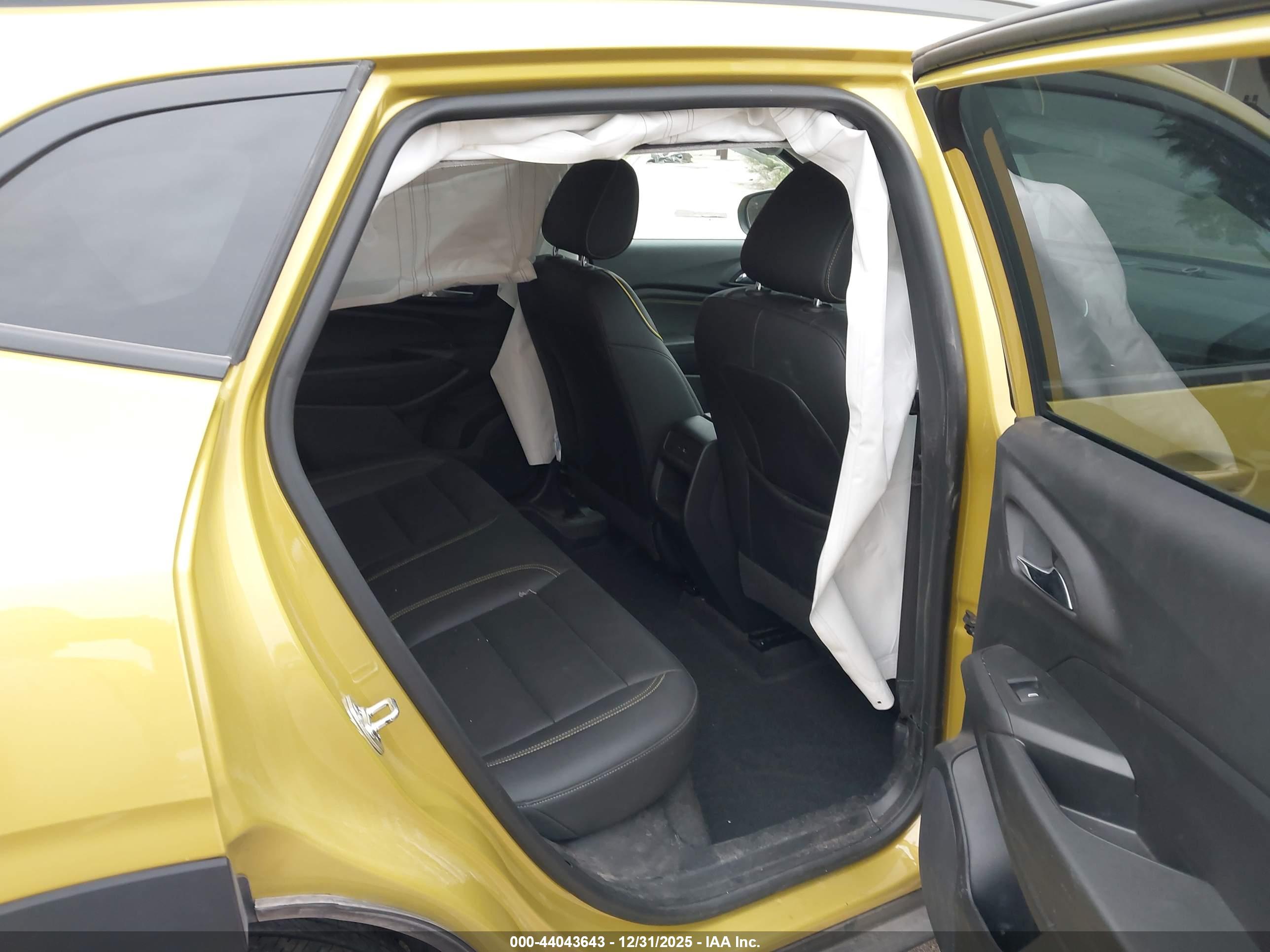 CHEVROLET TRAX image 8