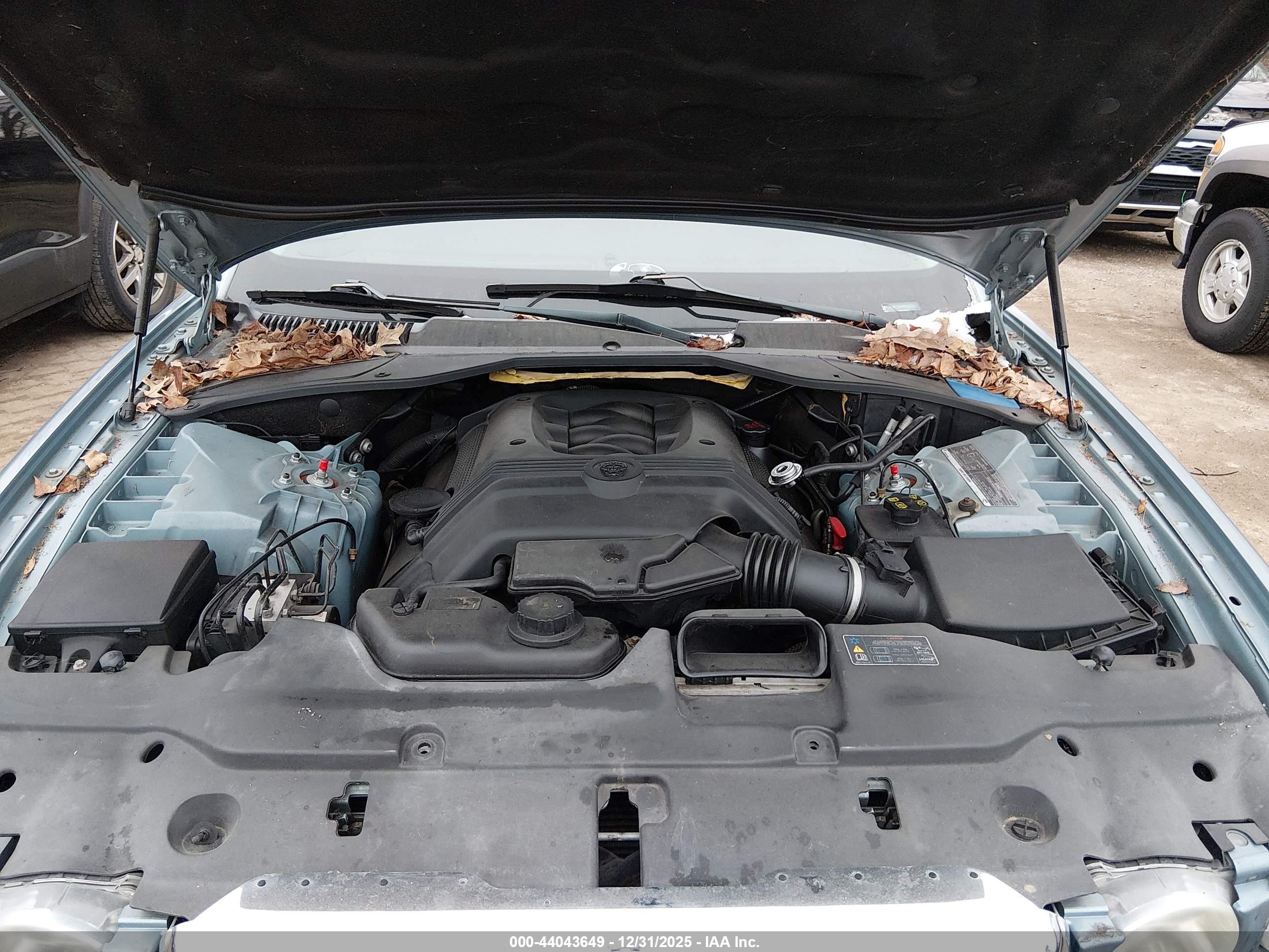 JAGUAR XJ image 10