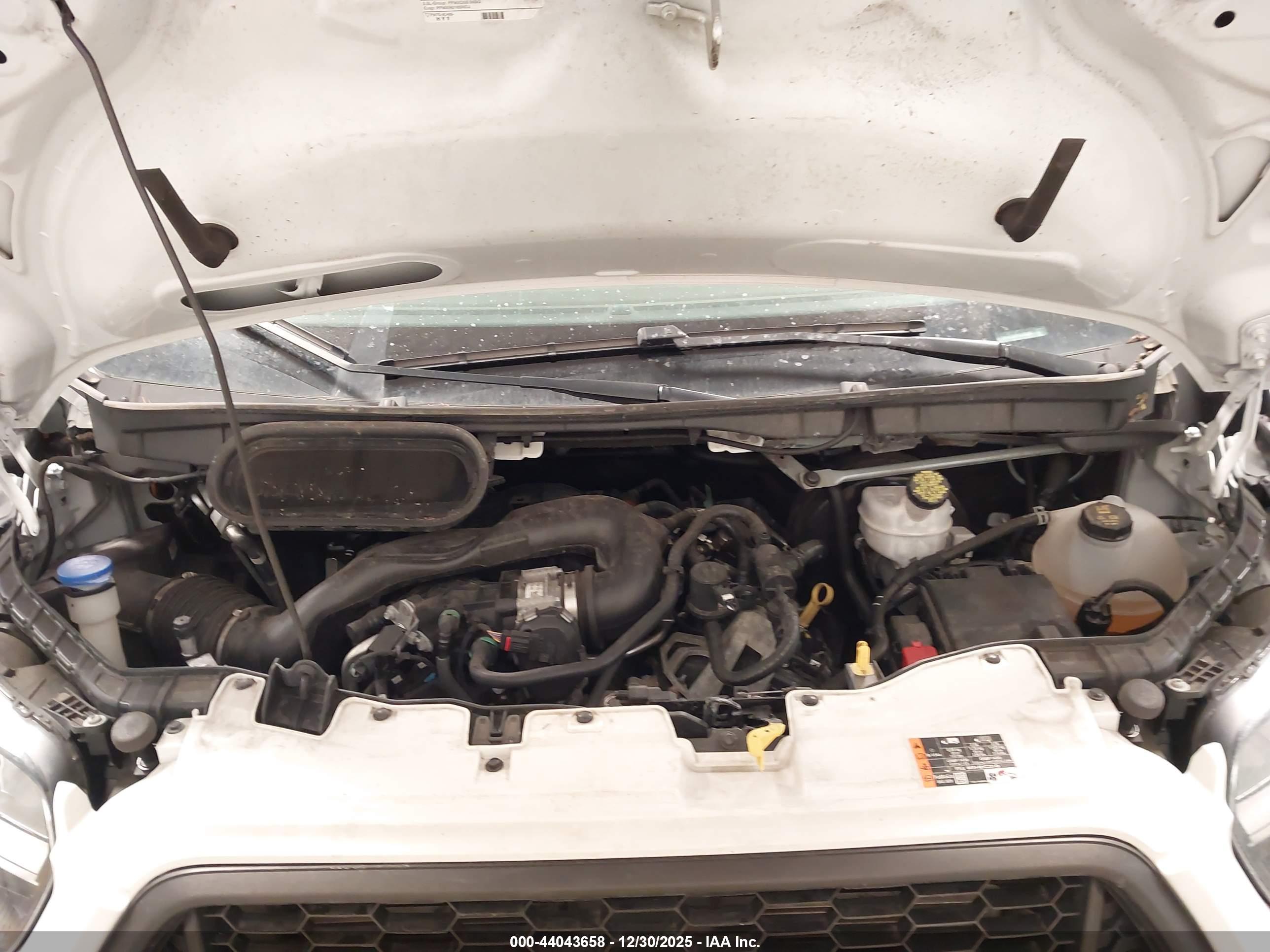 FORD TRANSIT-250 image 10