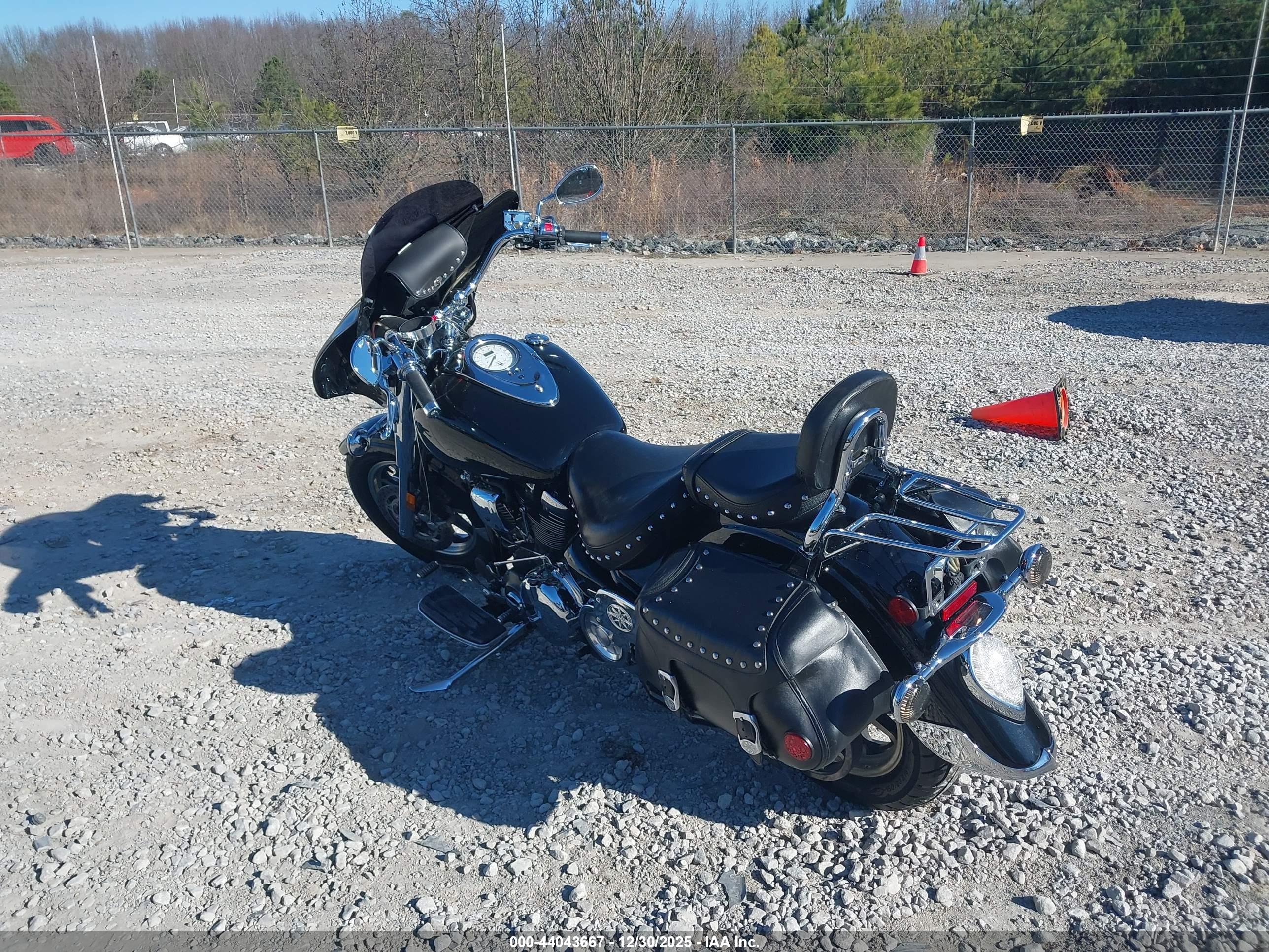 YAMAHA XV1700 image 3