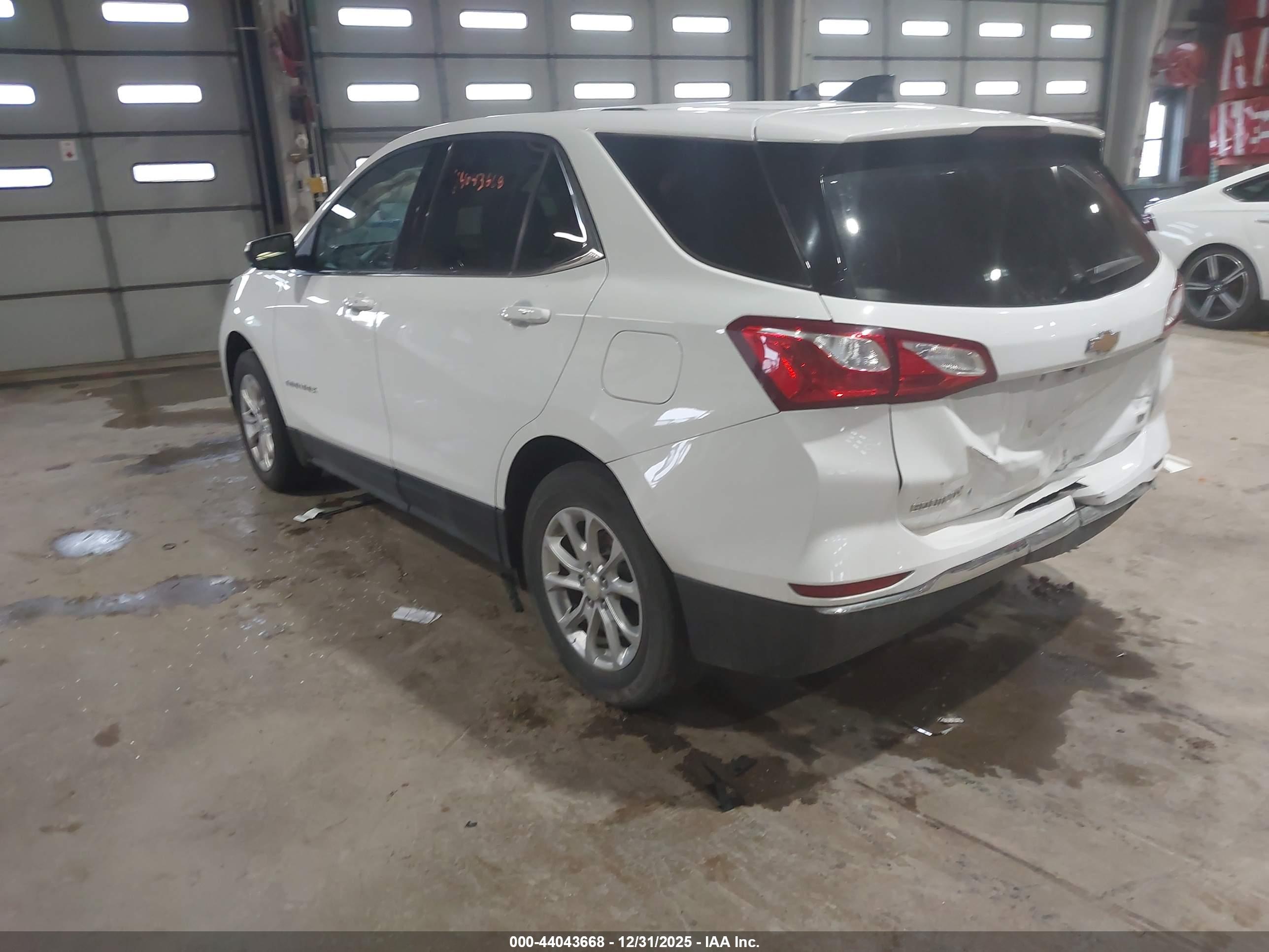 CHEVROLET EQUINOX image 3