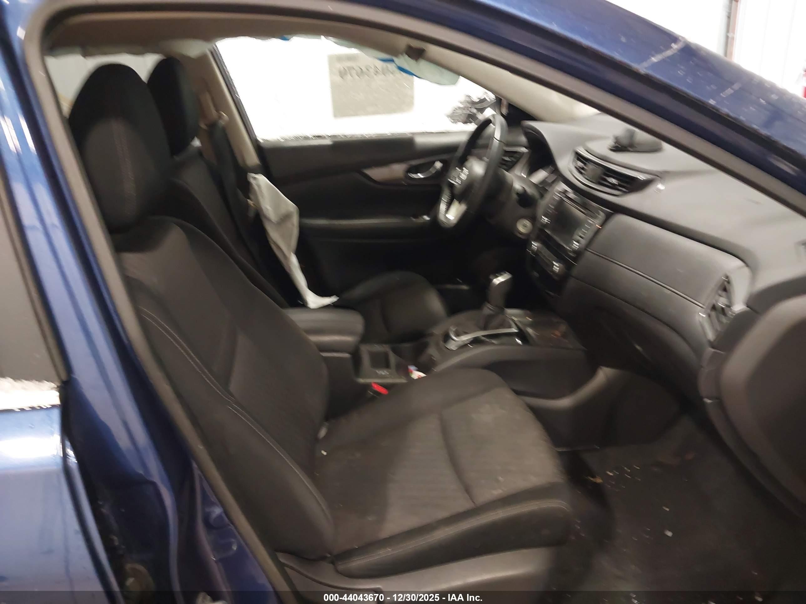 NISSAN ROGUE image 5