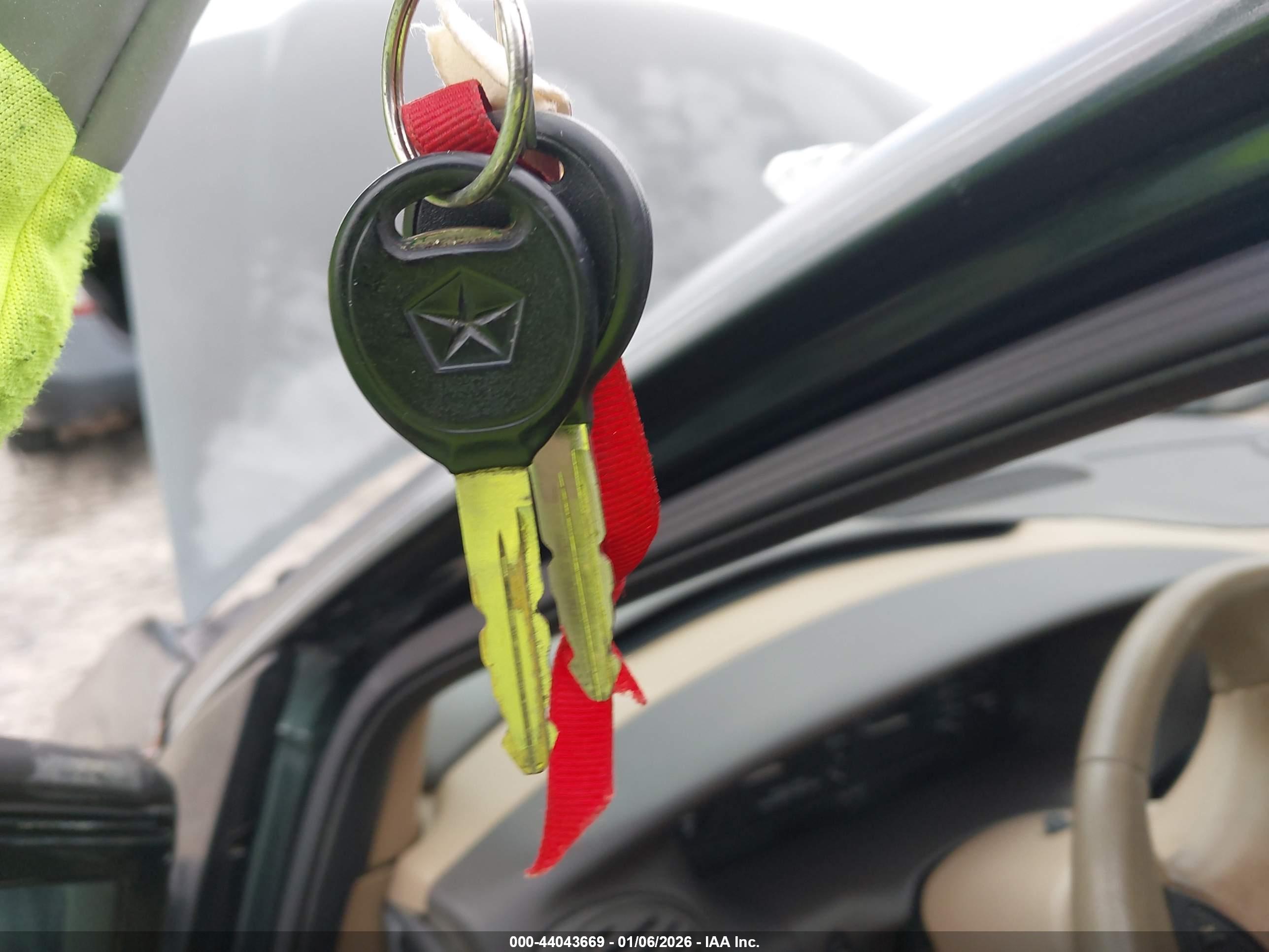 CHRYSLER TOWN image 11