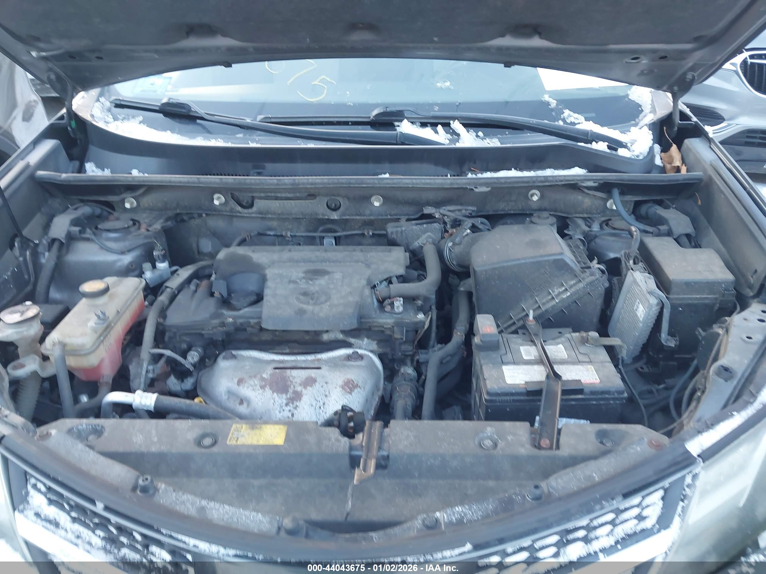 TOYOTA RAV4 image 10
