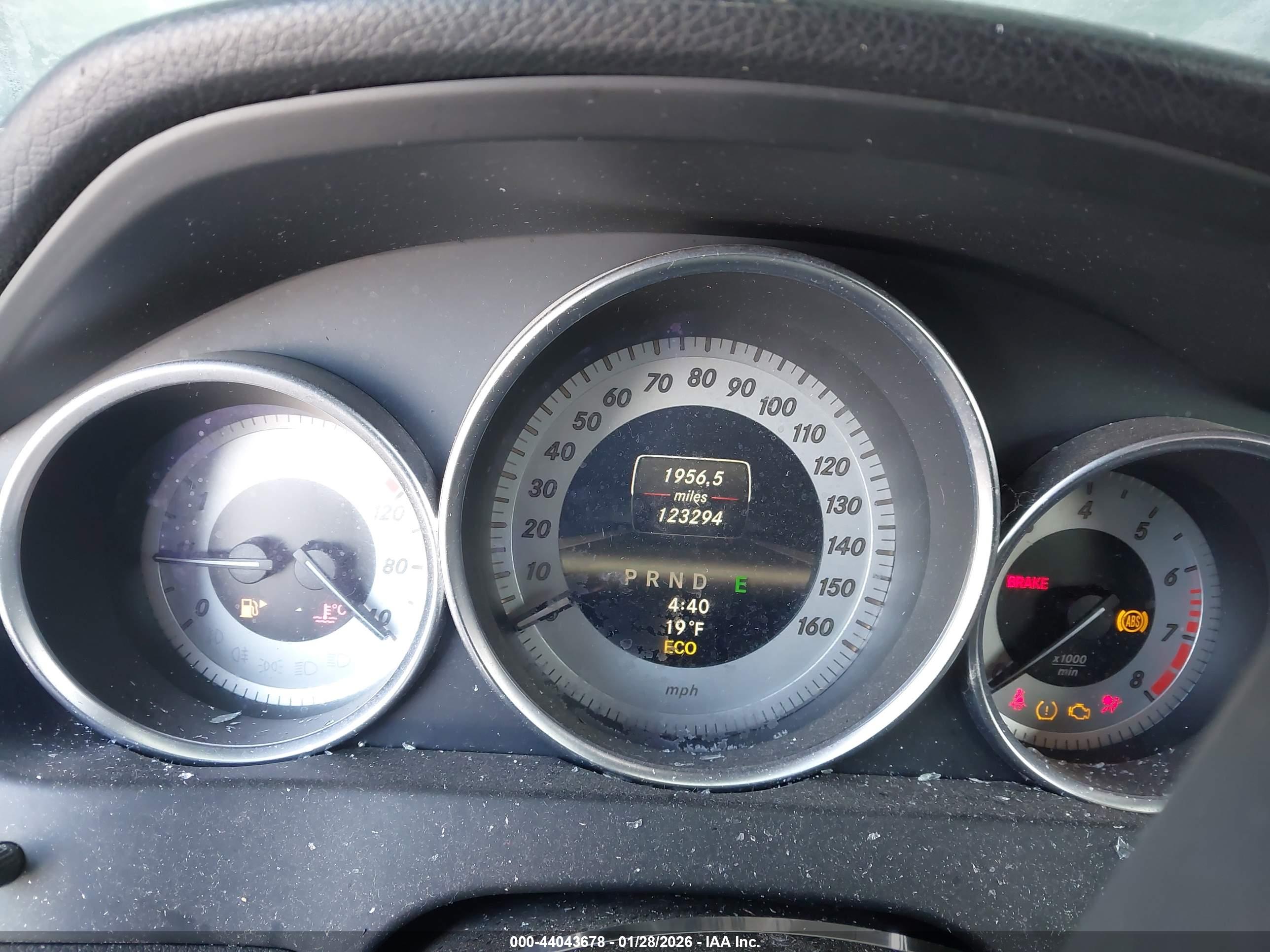 MERCEDES-BENZ C image 7