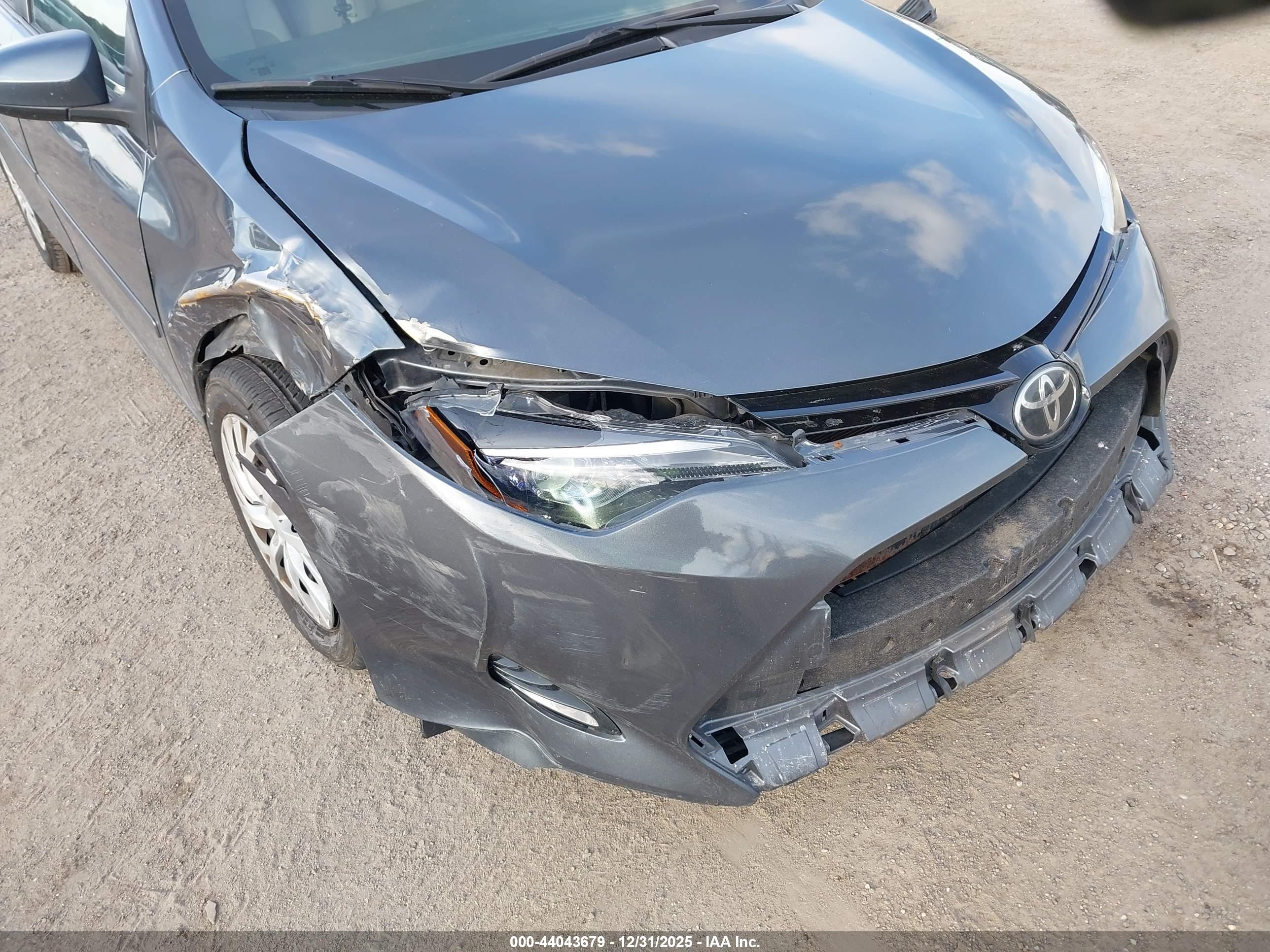 TOYOTA COROLLA image 6