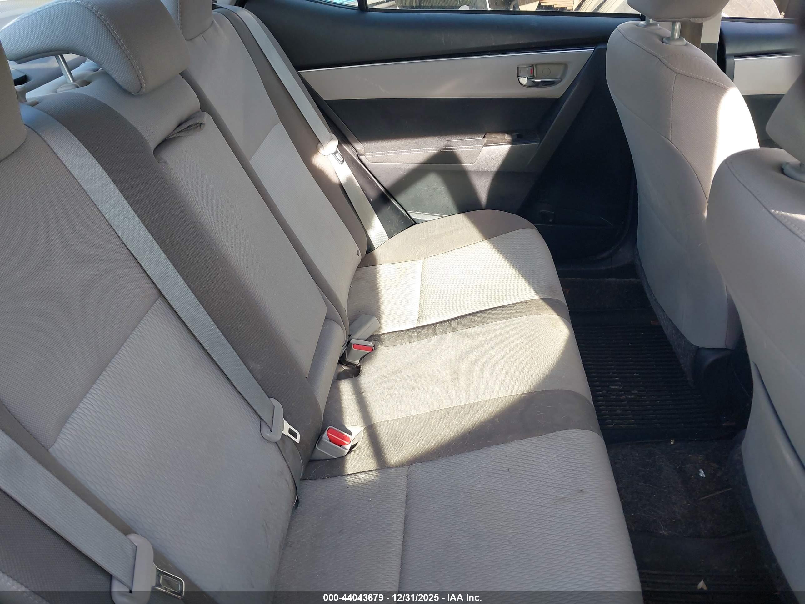 TOYOTA COROLLA image 8