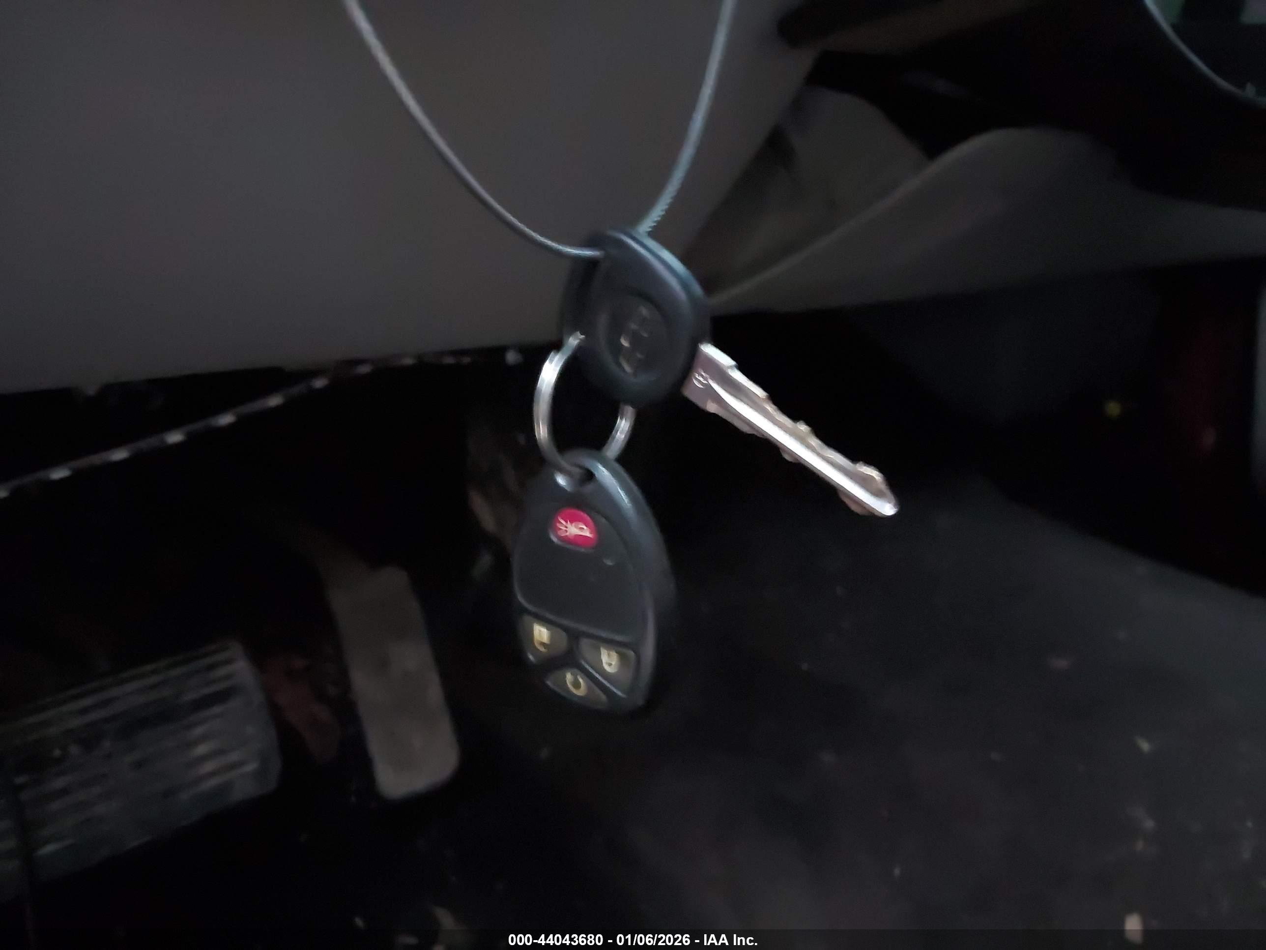 CHEVROLET SILVERADO image 11