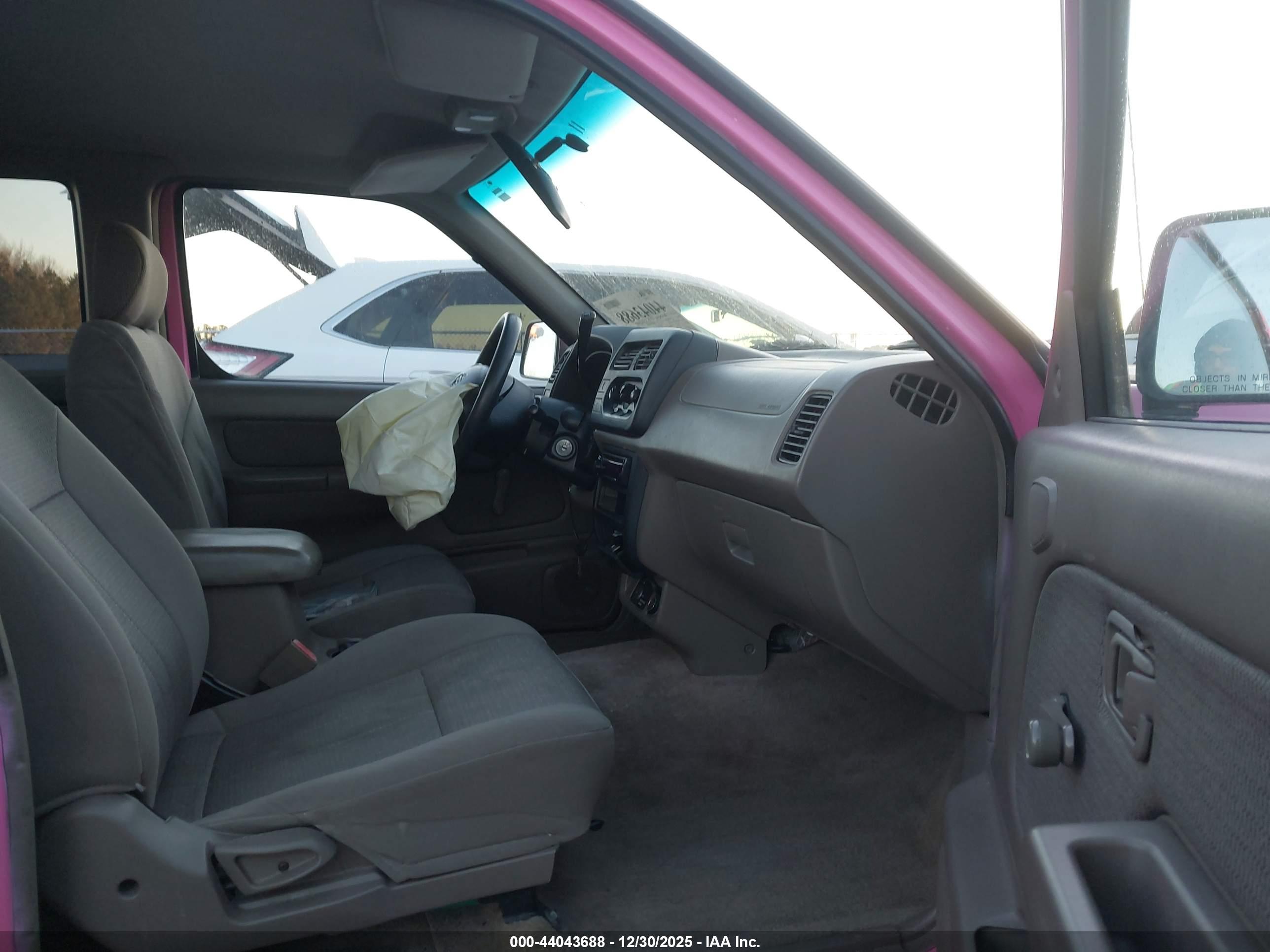 NISSAN FRONTIER image 5