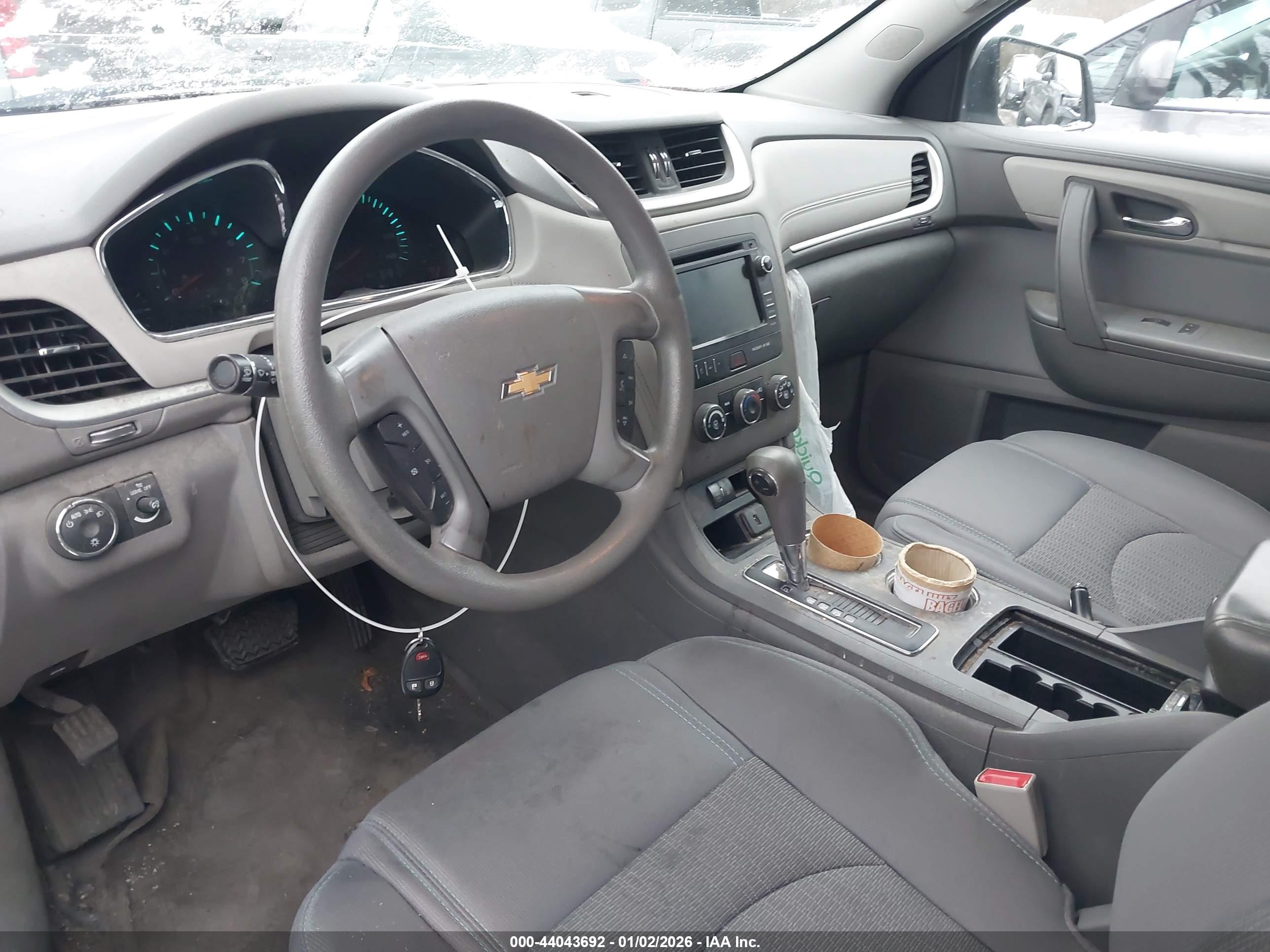 CHEVROLET TRAVERSE image 5