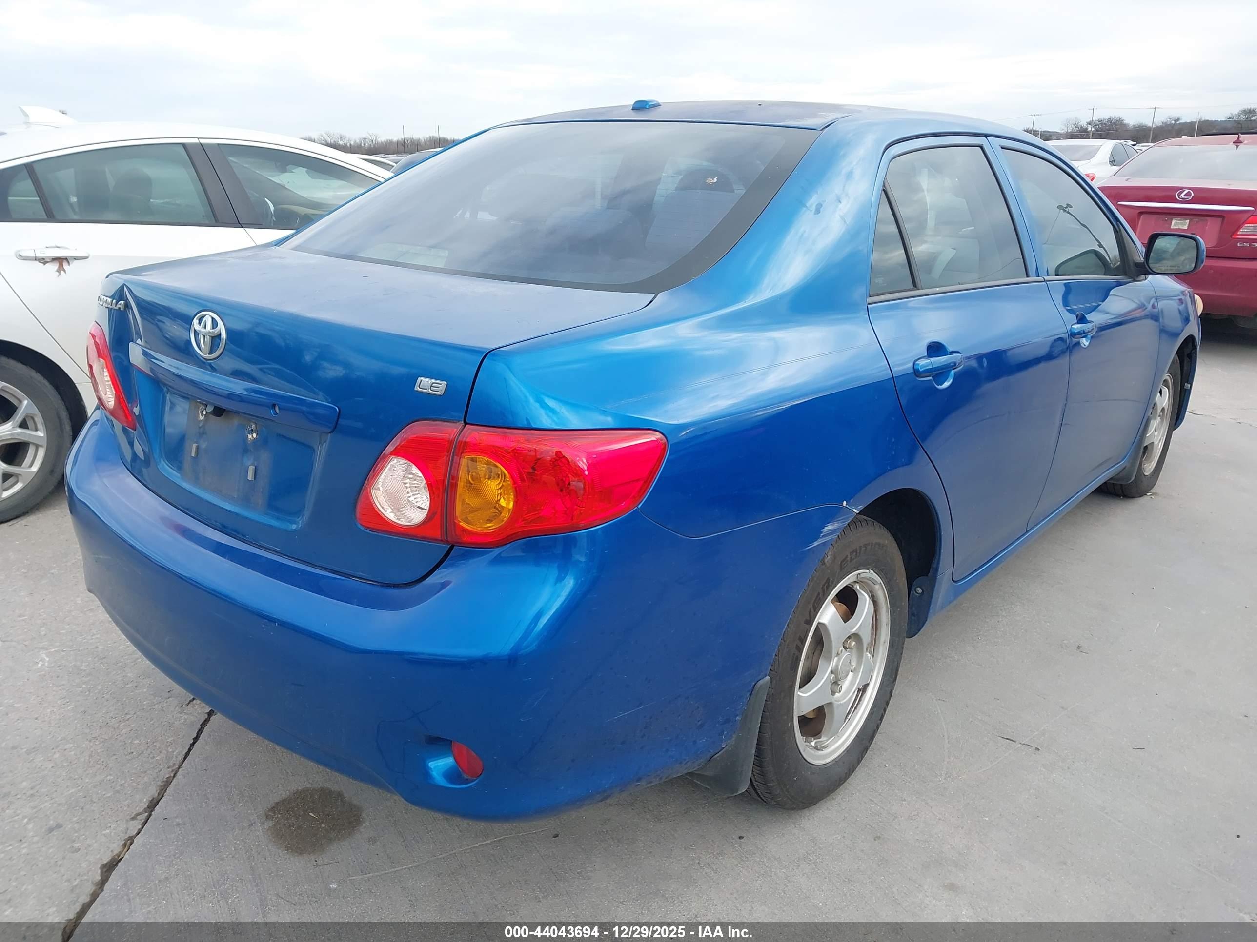 TOYOTA COROLLA image 4