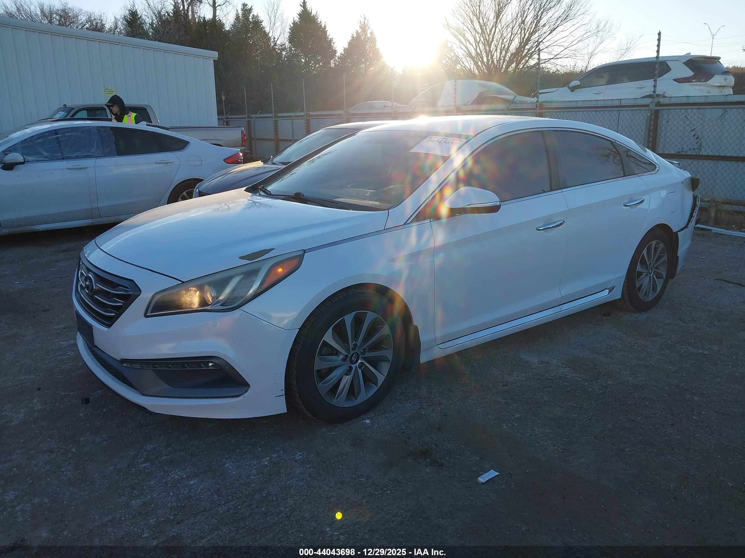 HYUNDAI SONATA image 2