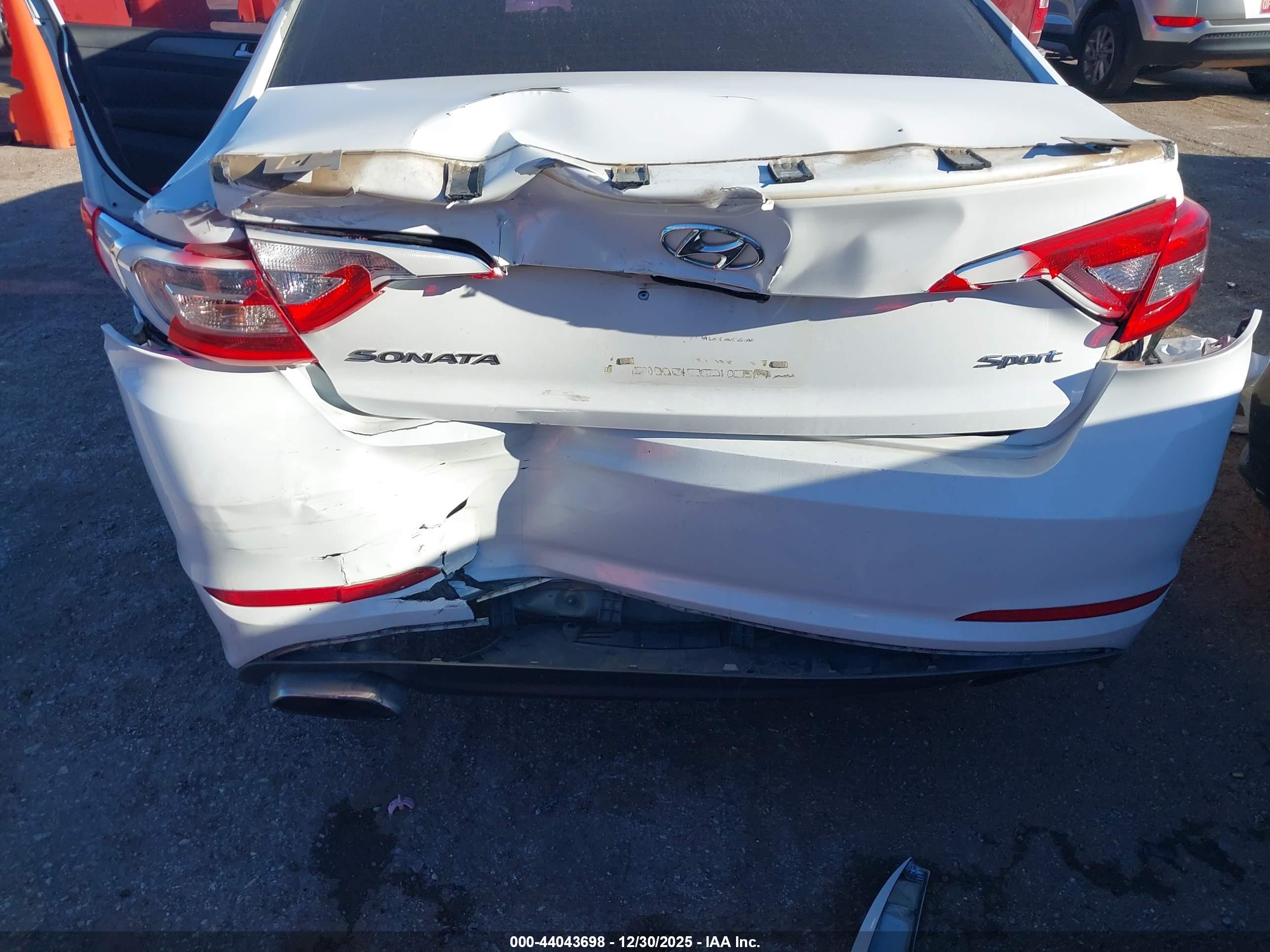 HYUNDAI SONATA image 6