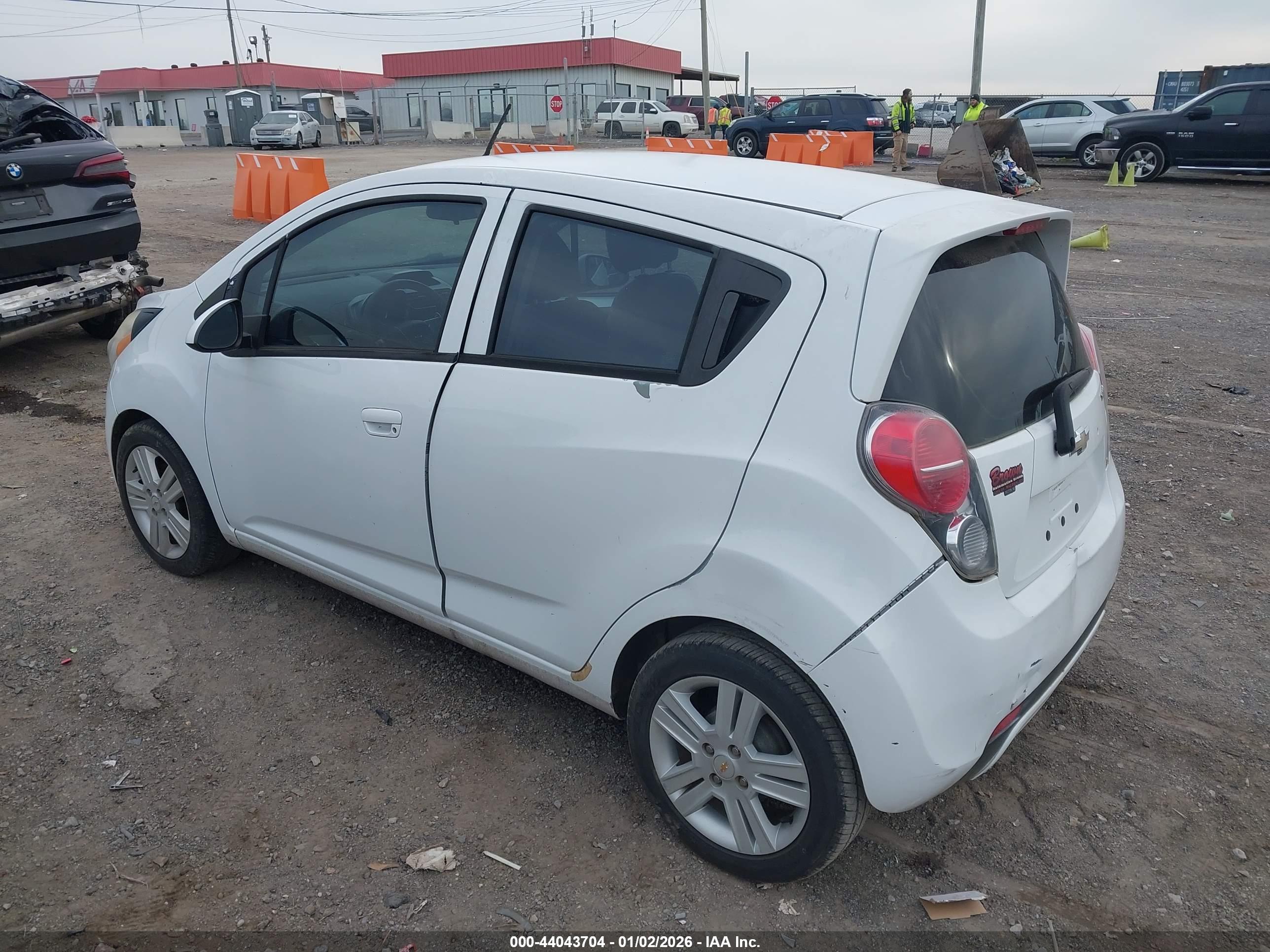 CHEVROLET SPARK image 3