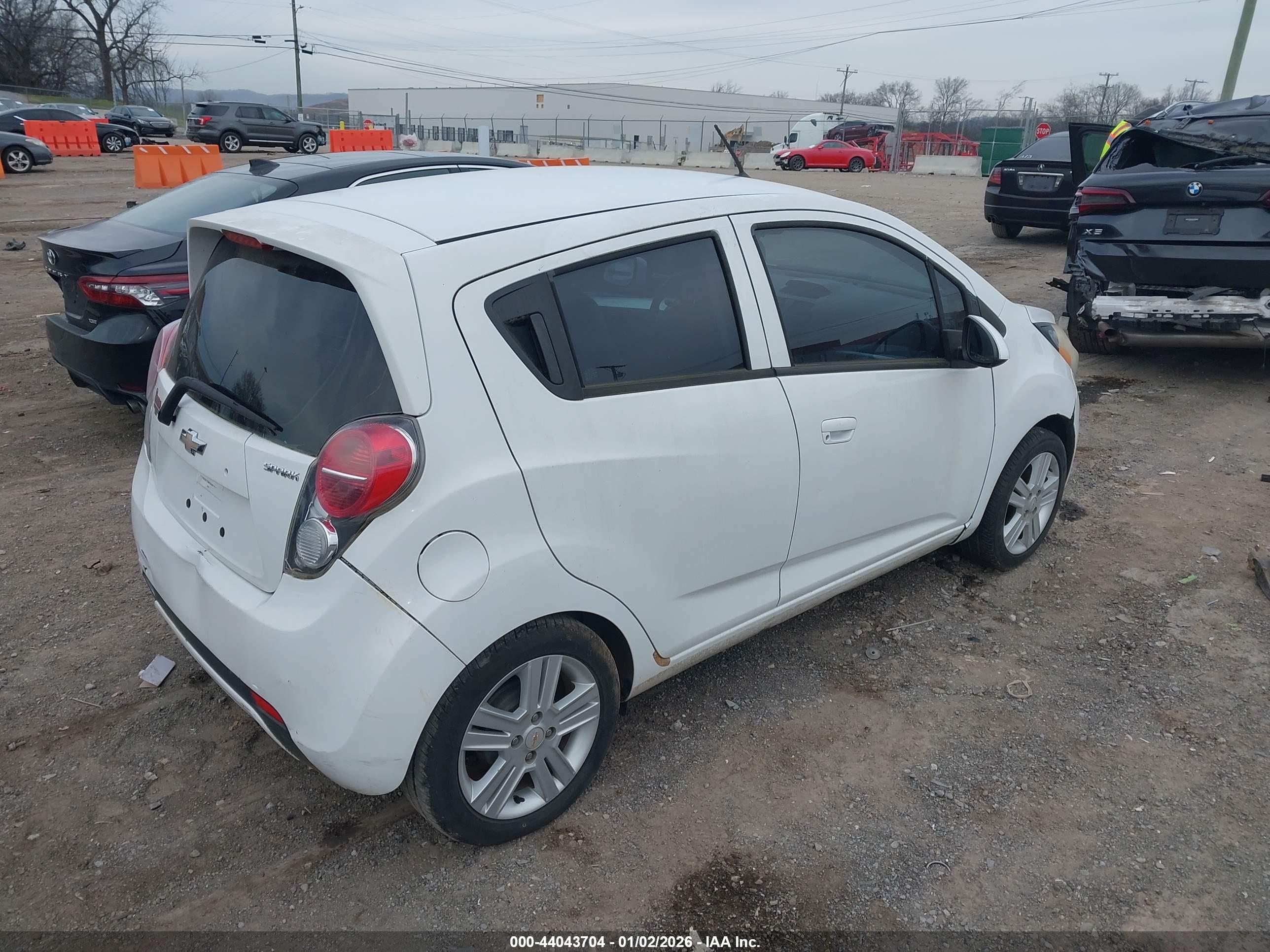 CHEVROLET SPARK image 4
