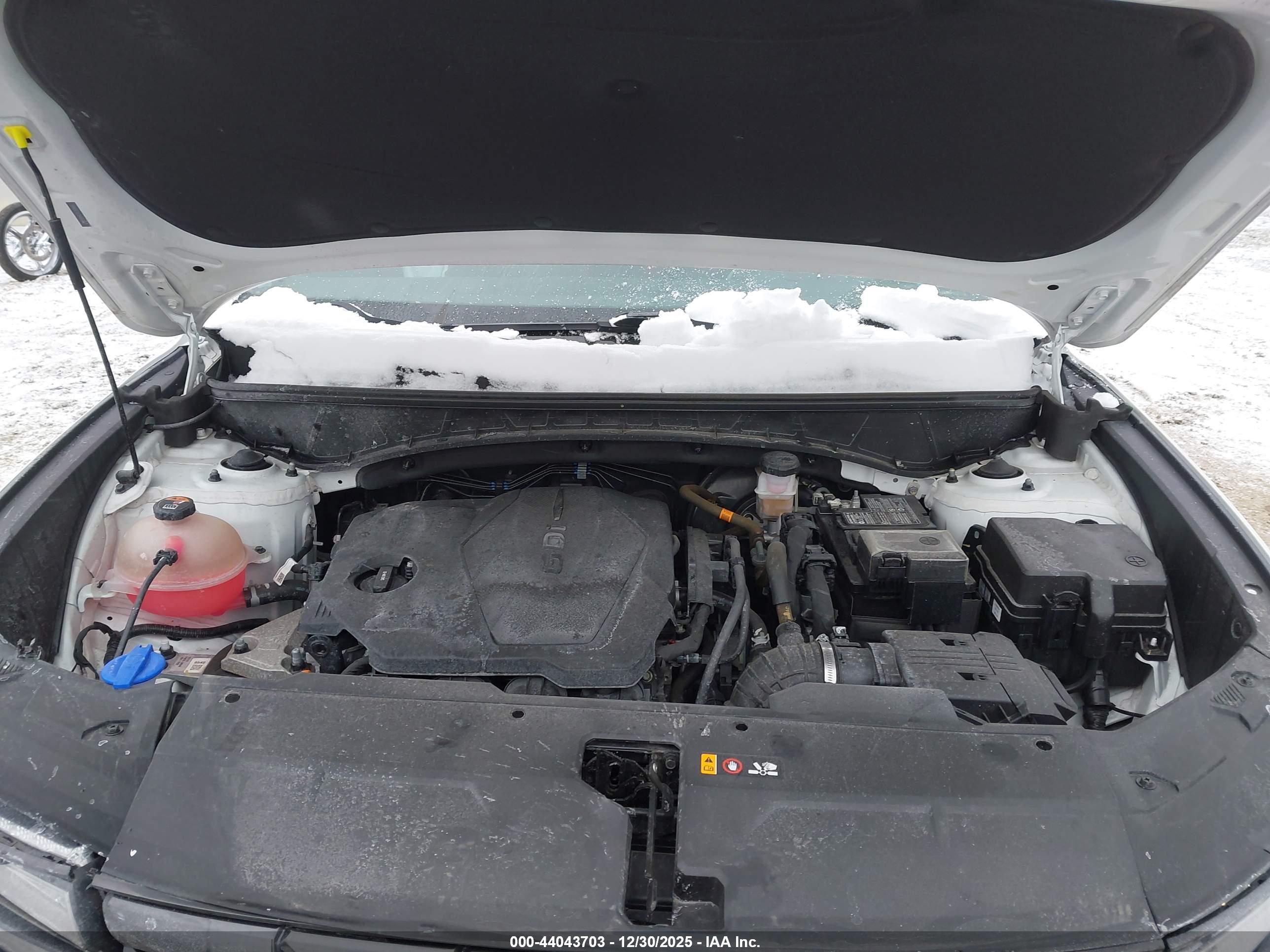 HYUNDAI TUCSON image 10