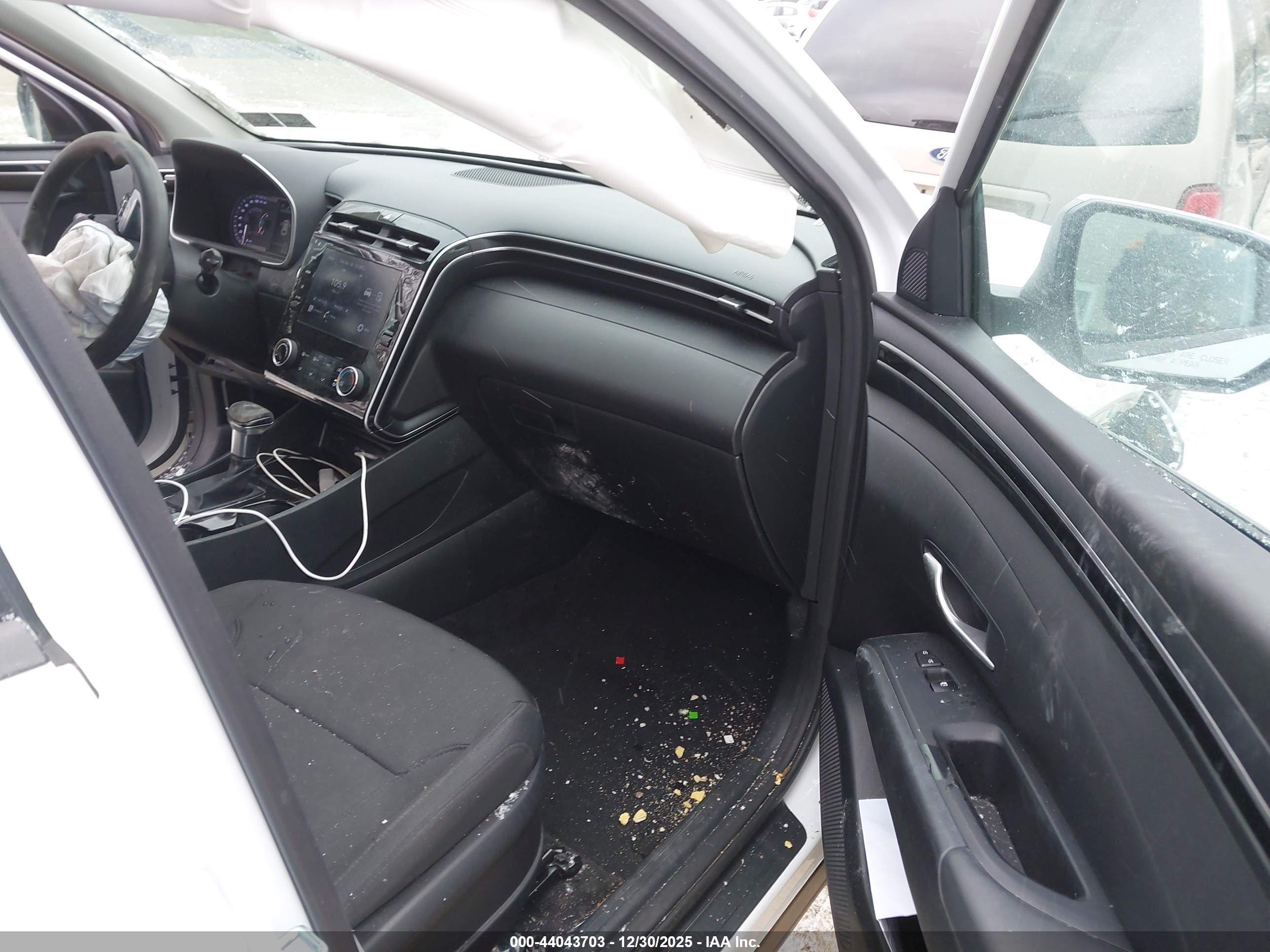 HYUNDAI TUCSON image 5