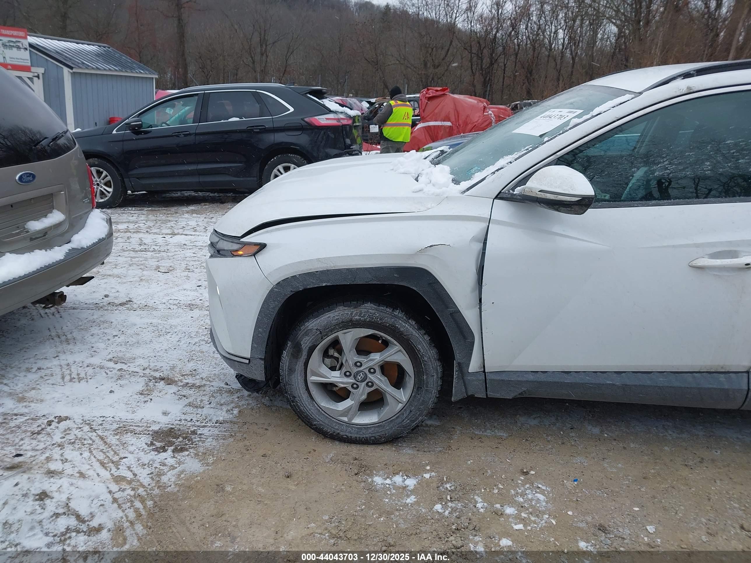 HYUNDAI TUCSON image 6