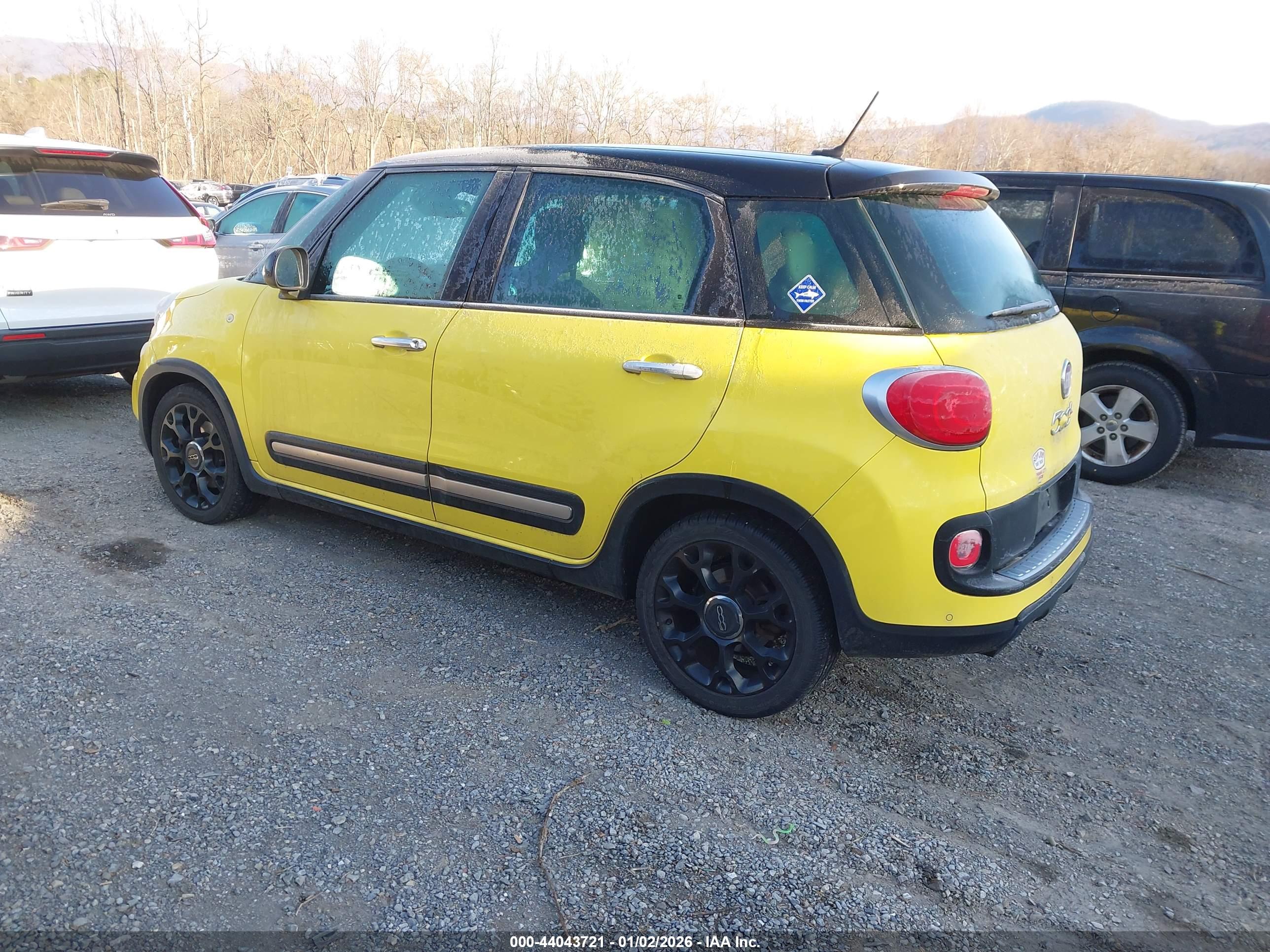 FIAT 500L image 3