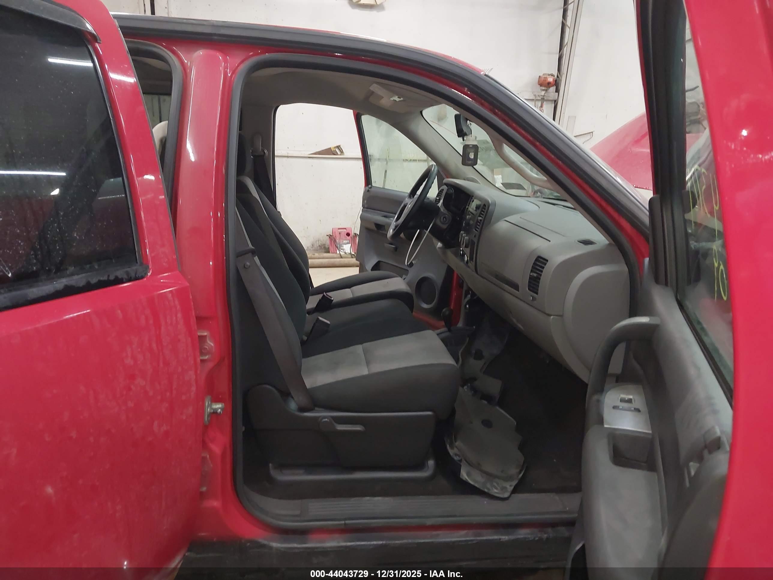 GMC SIERRA image 5