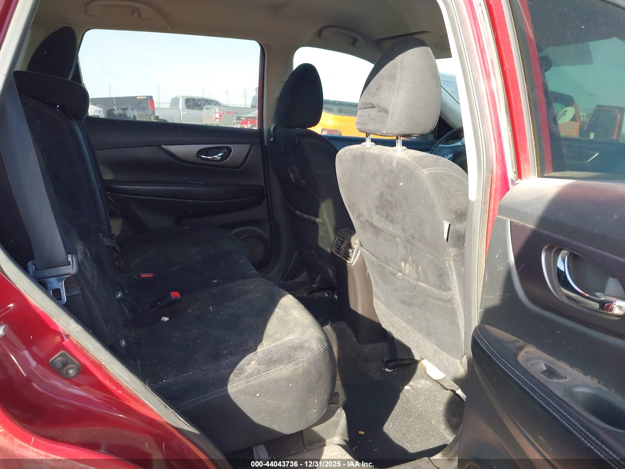 NISSAN ROGUE image 8