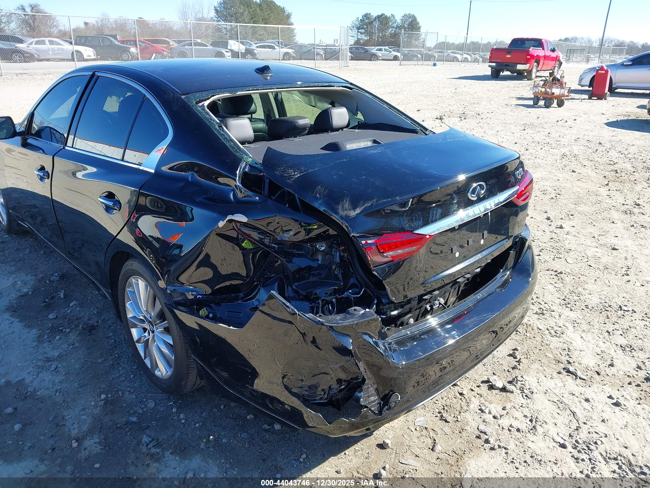 INFINITI Q50 image 6