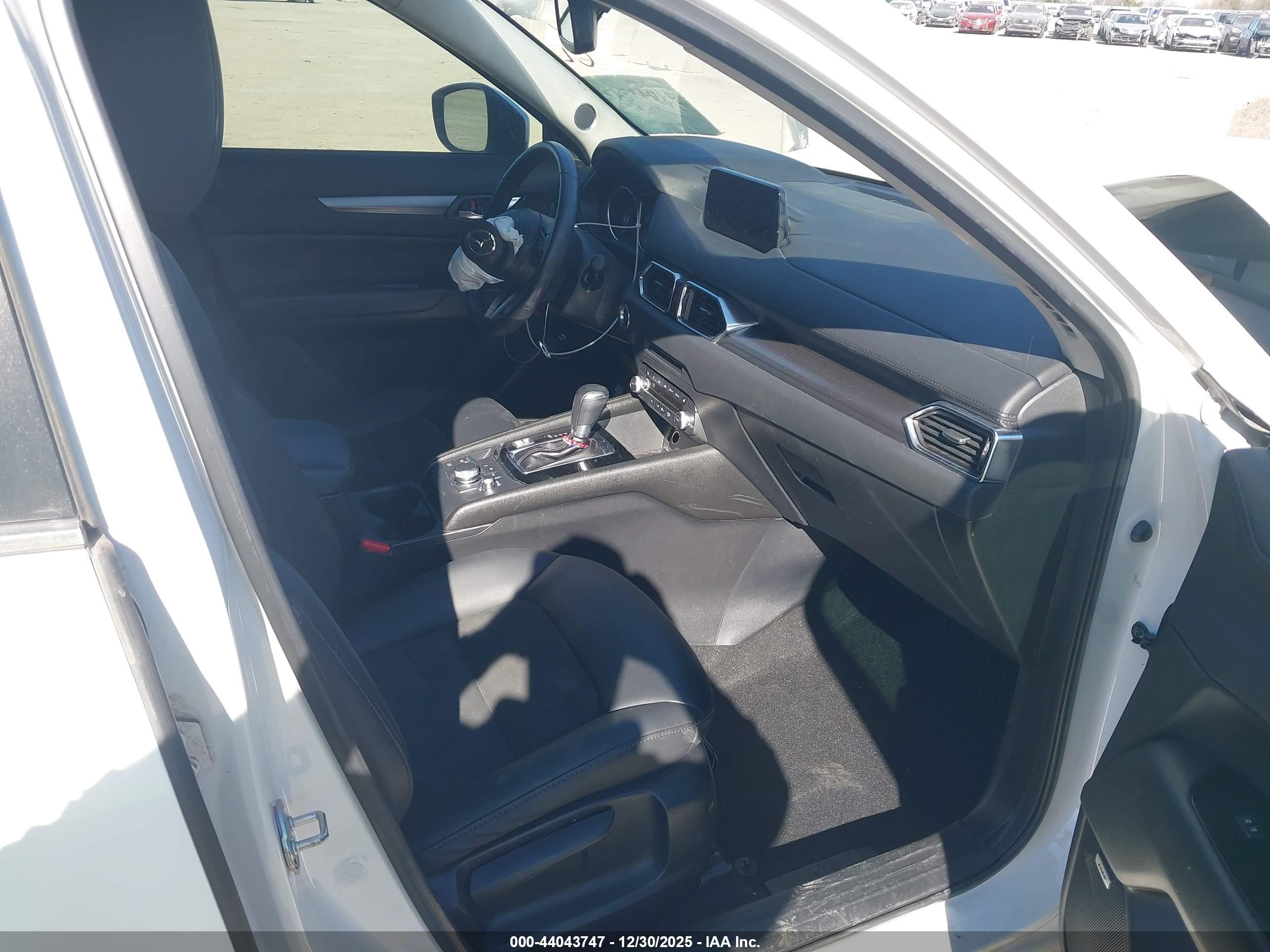 MAZDA CX-5 image 5
