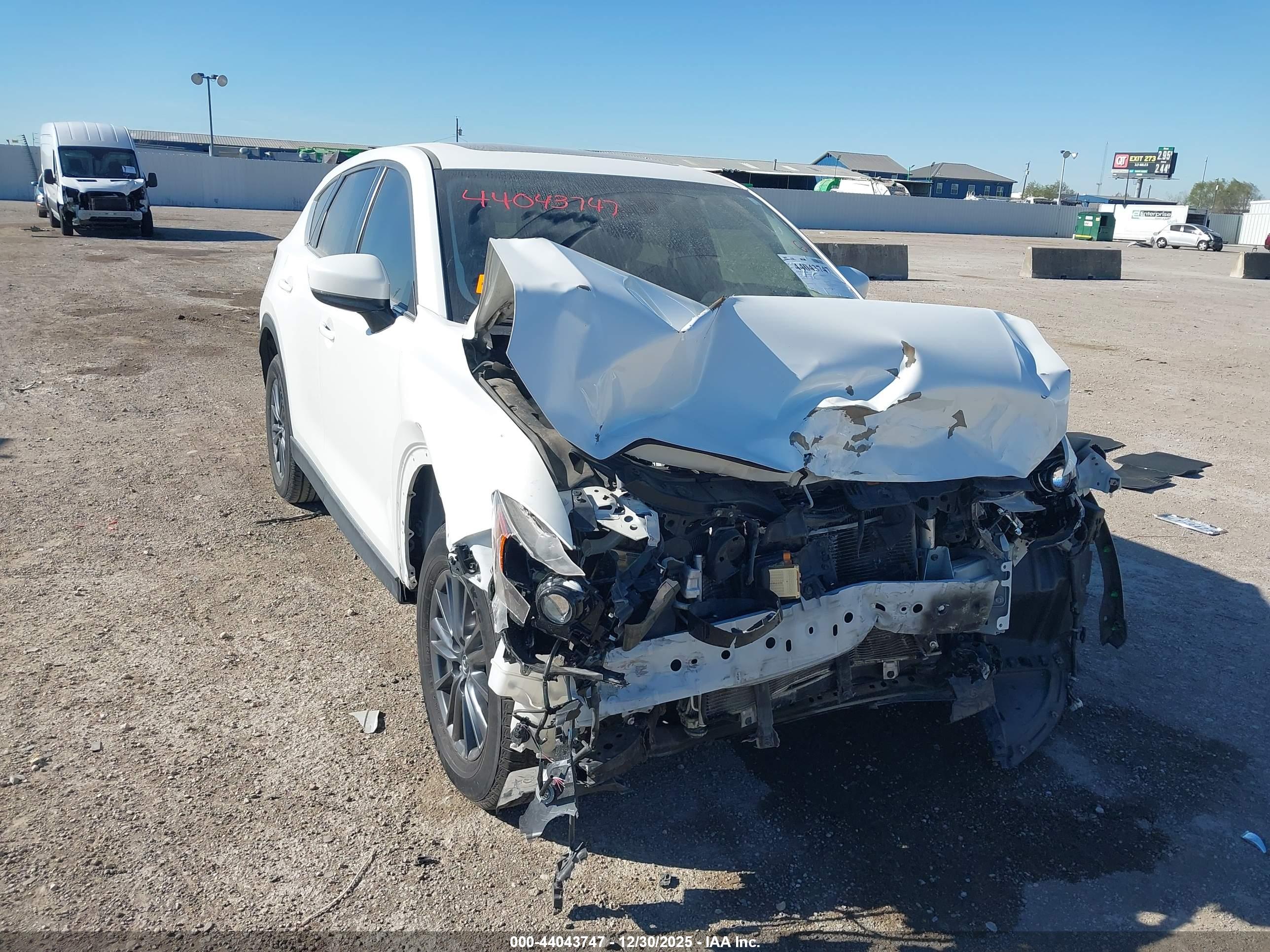 MAZDA CX-5 image 6