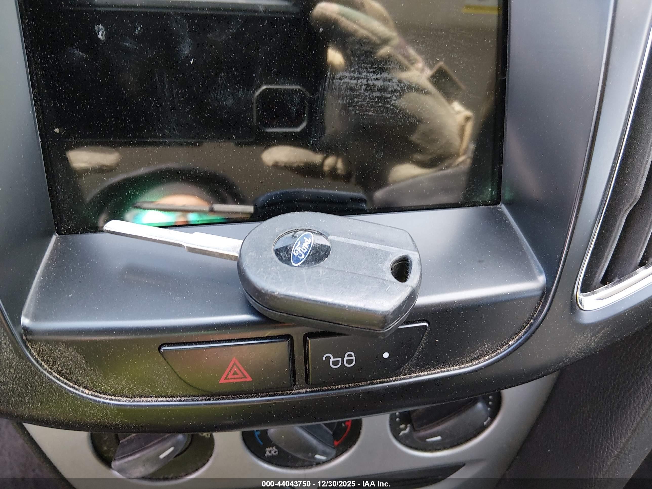 FORD FOCUS image 11