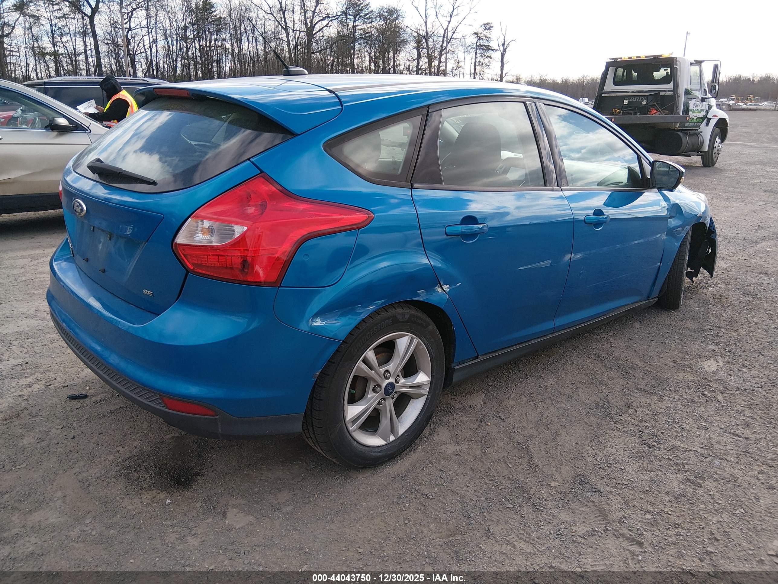 FORD FOCUS image 4