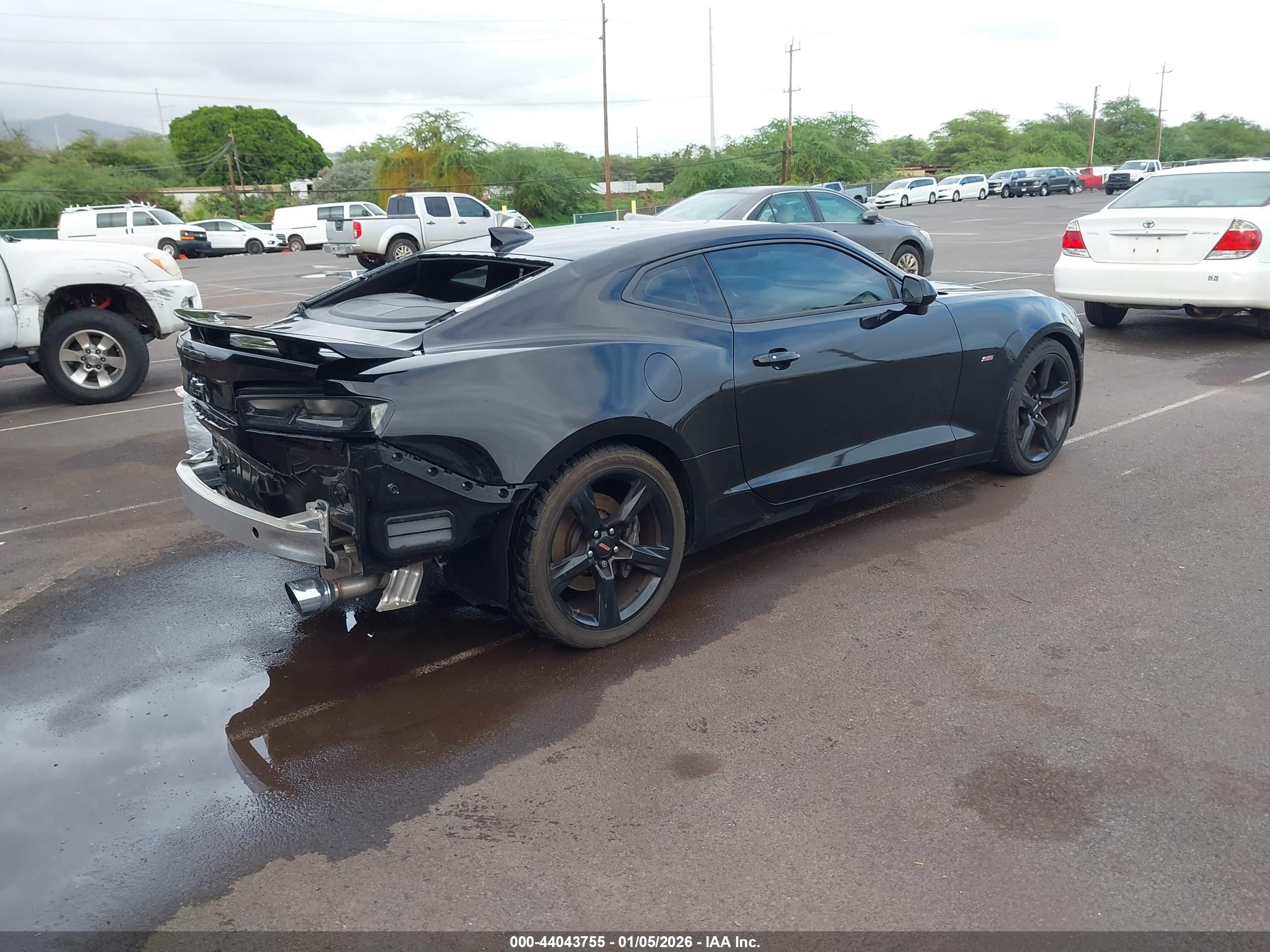 CHEVROLET CAMARO image 4