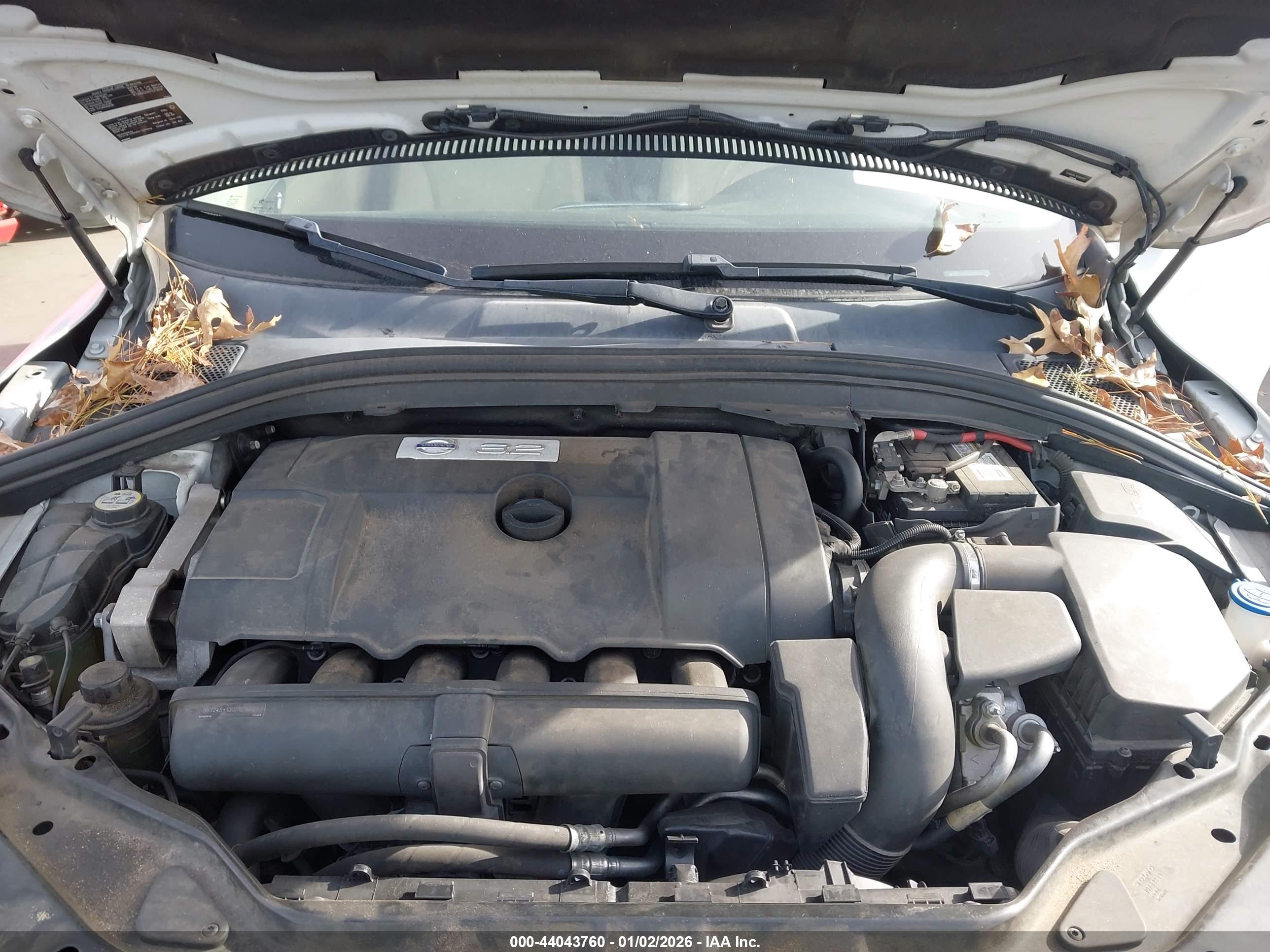 VOLVO XC60 image 10
