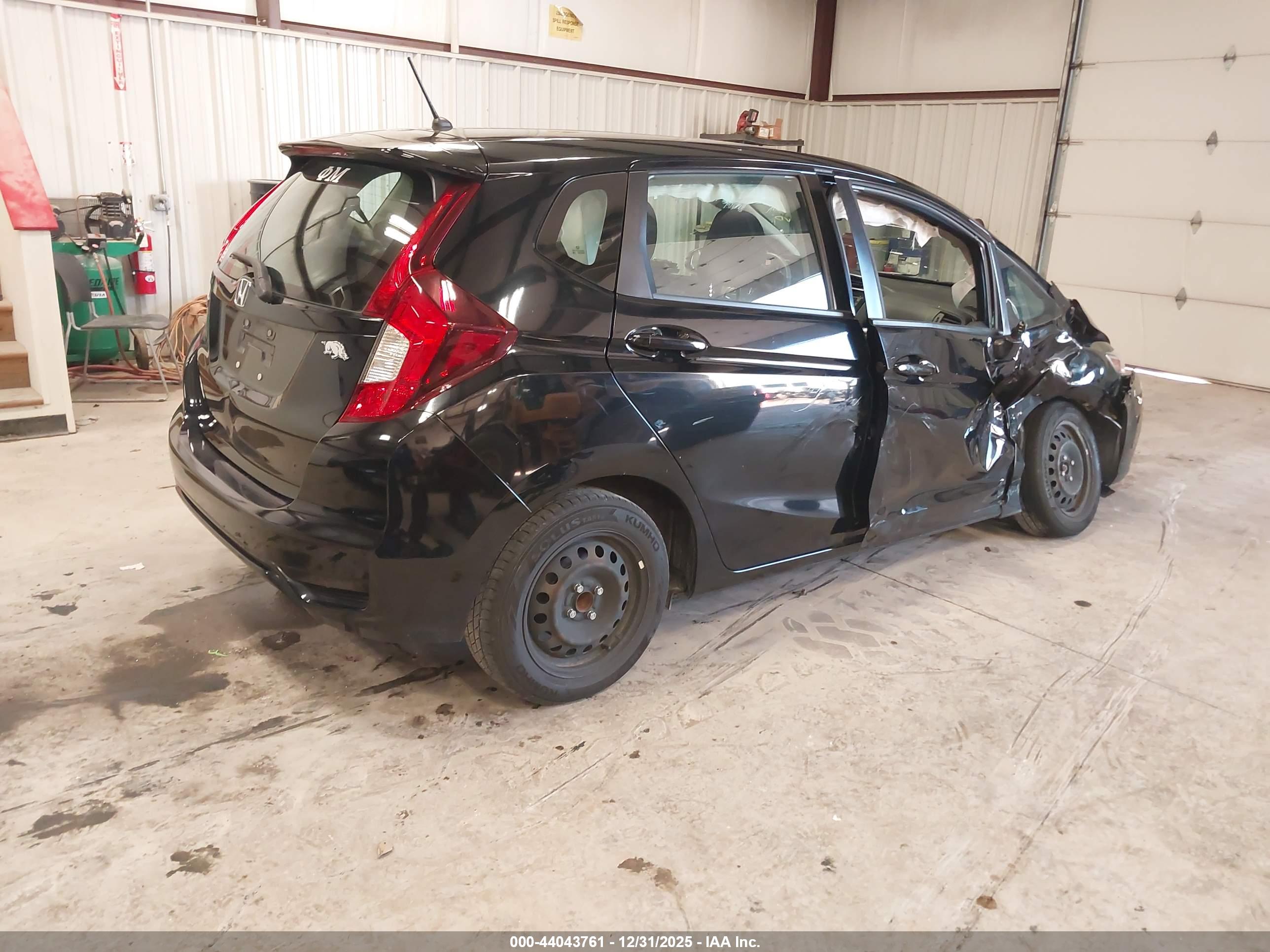 HONDA FIT image 4