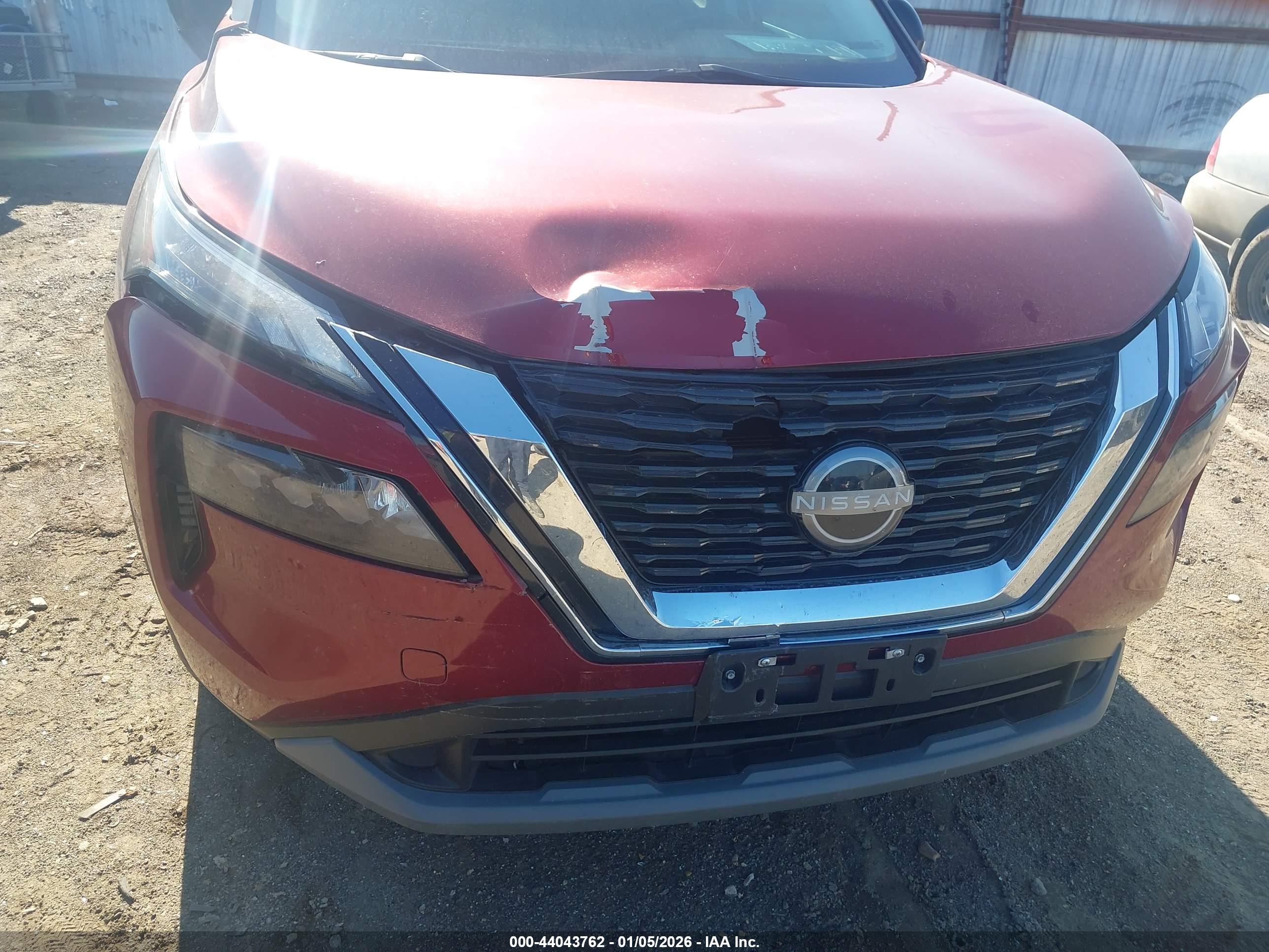 NISSAN ROGUE image 6