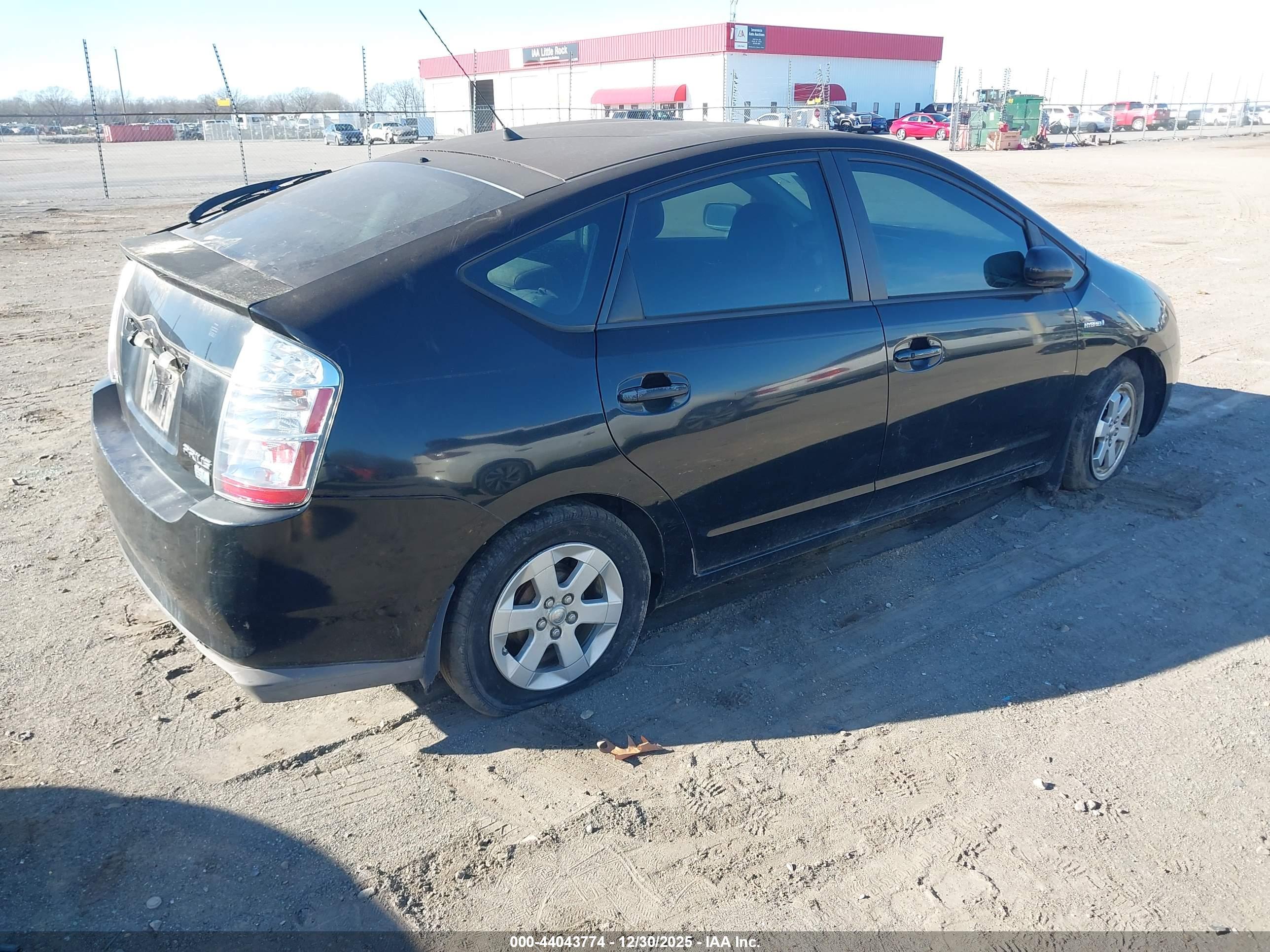 TOYOTA PRIUS image 4