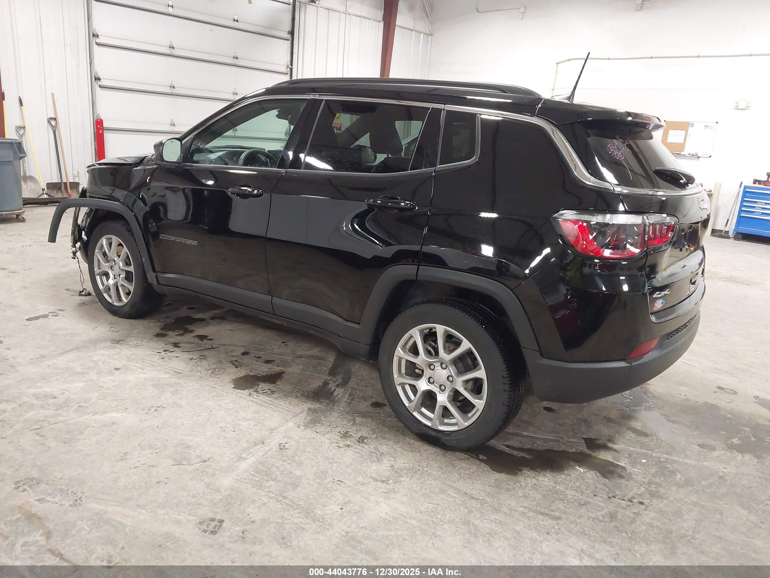 JEEP COMPASS image 3