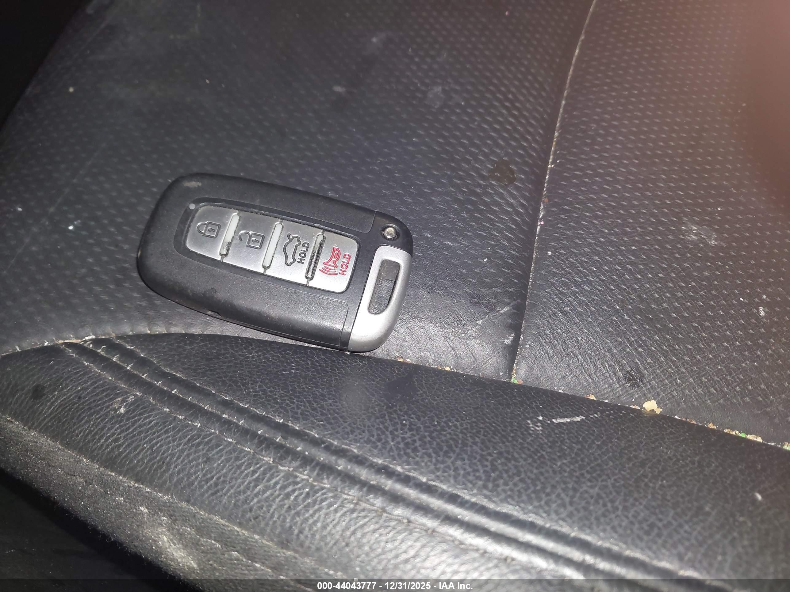 HYUNDAI SONATA image 11
