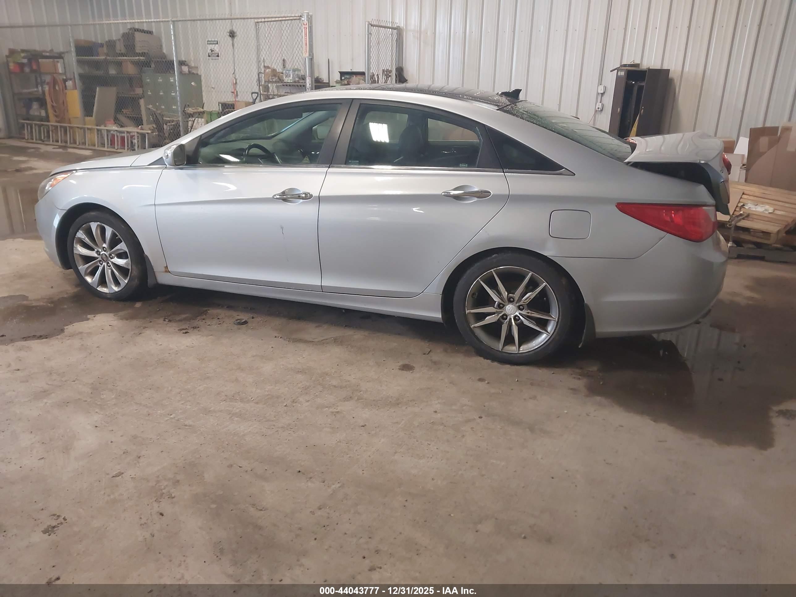 HYUNDAI SONATA image 3