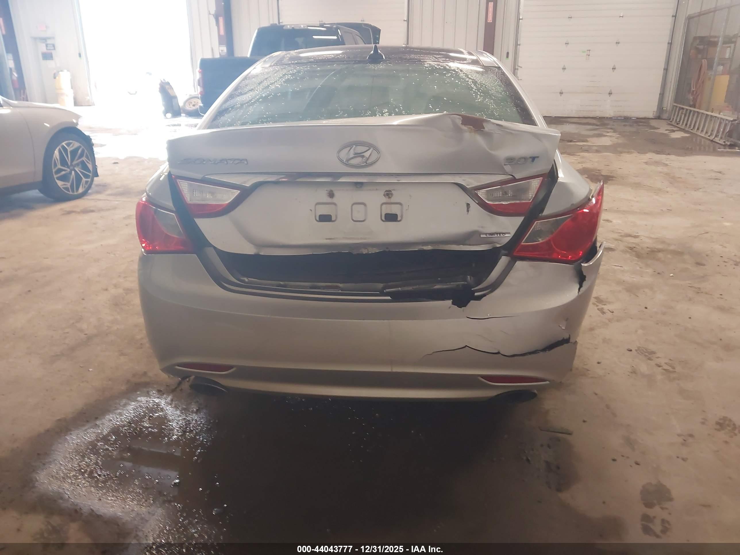 HYUNDAI SONATA image 6