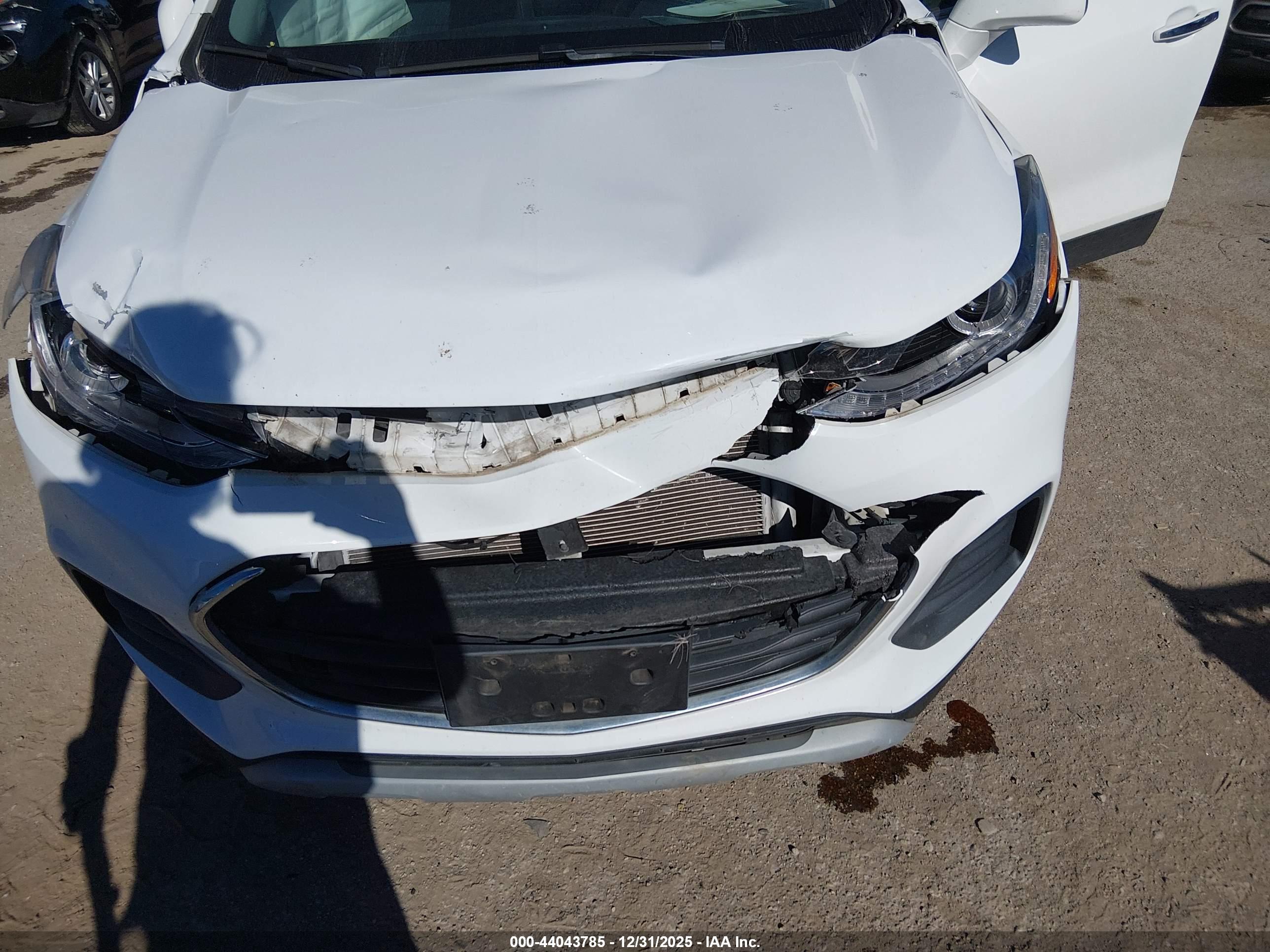 CHEVROLET TRAX image 6