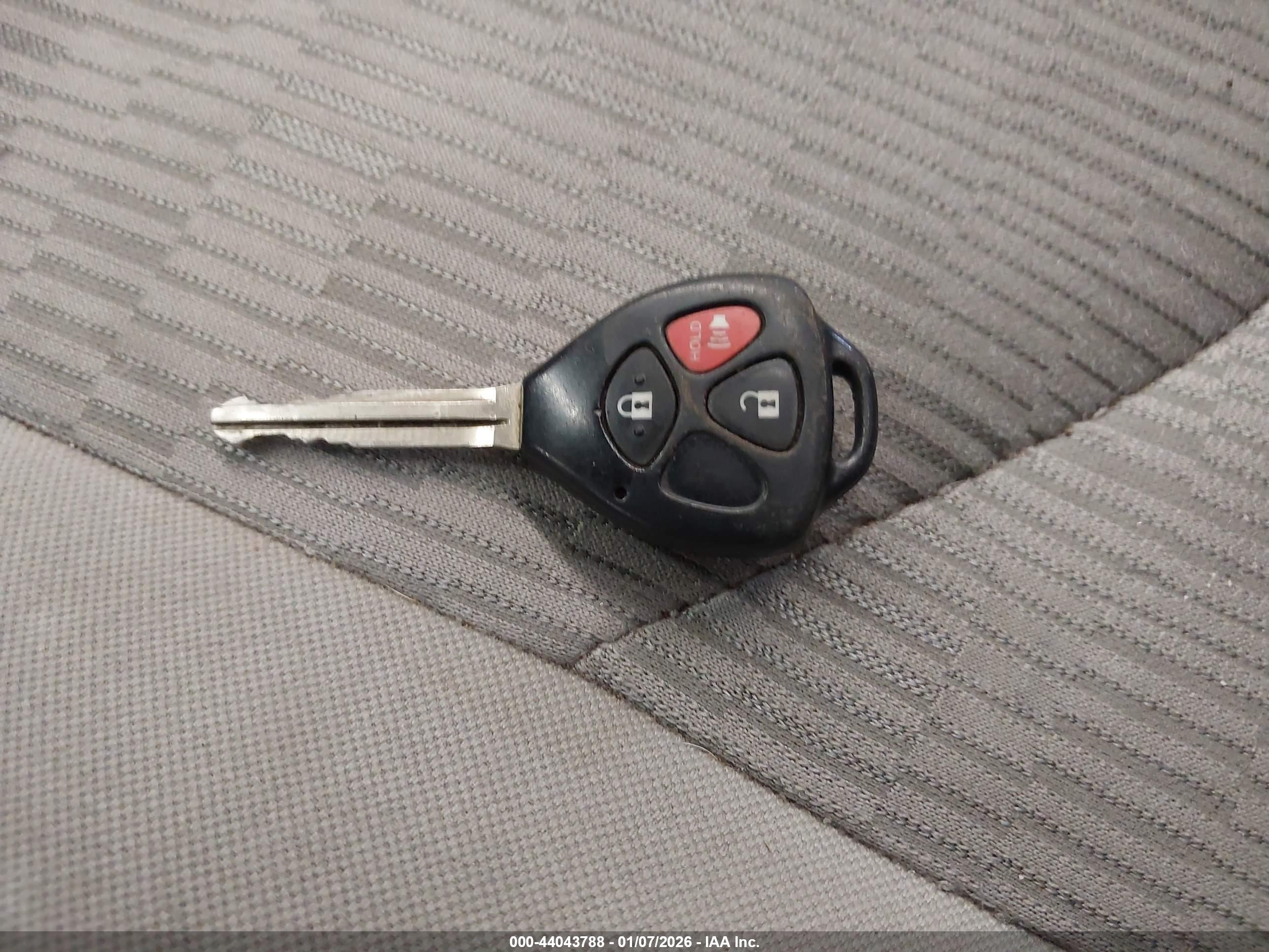 TOYOTA RAV4 image 11