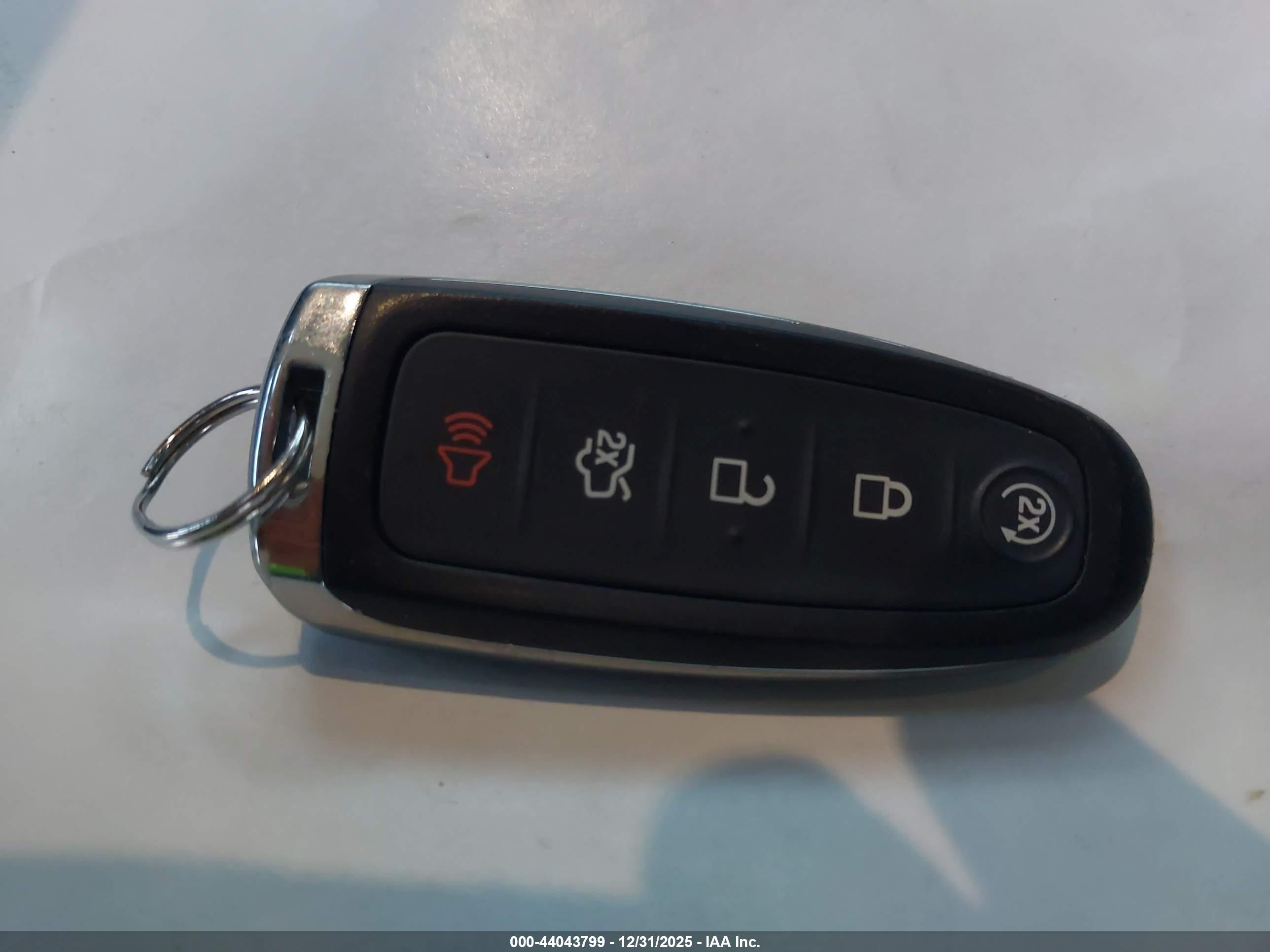 FORD ESCAPE image 11