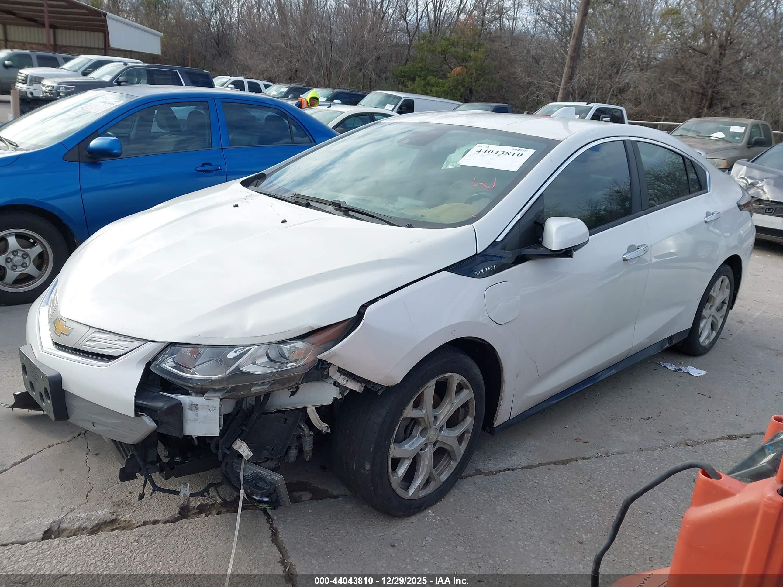 CHEVROLET VOLT image 2