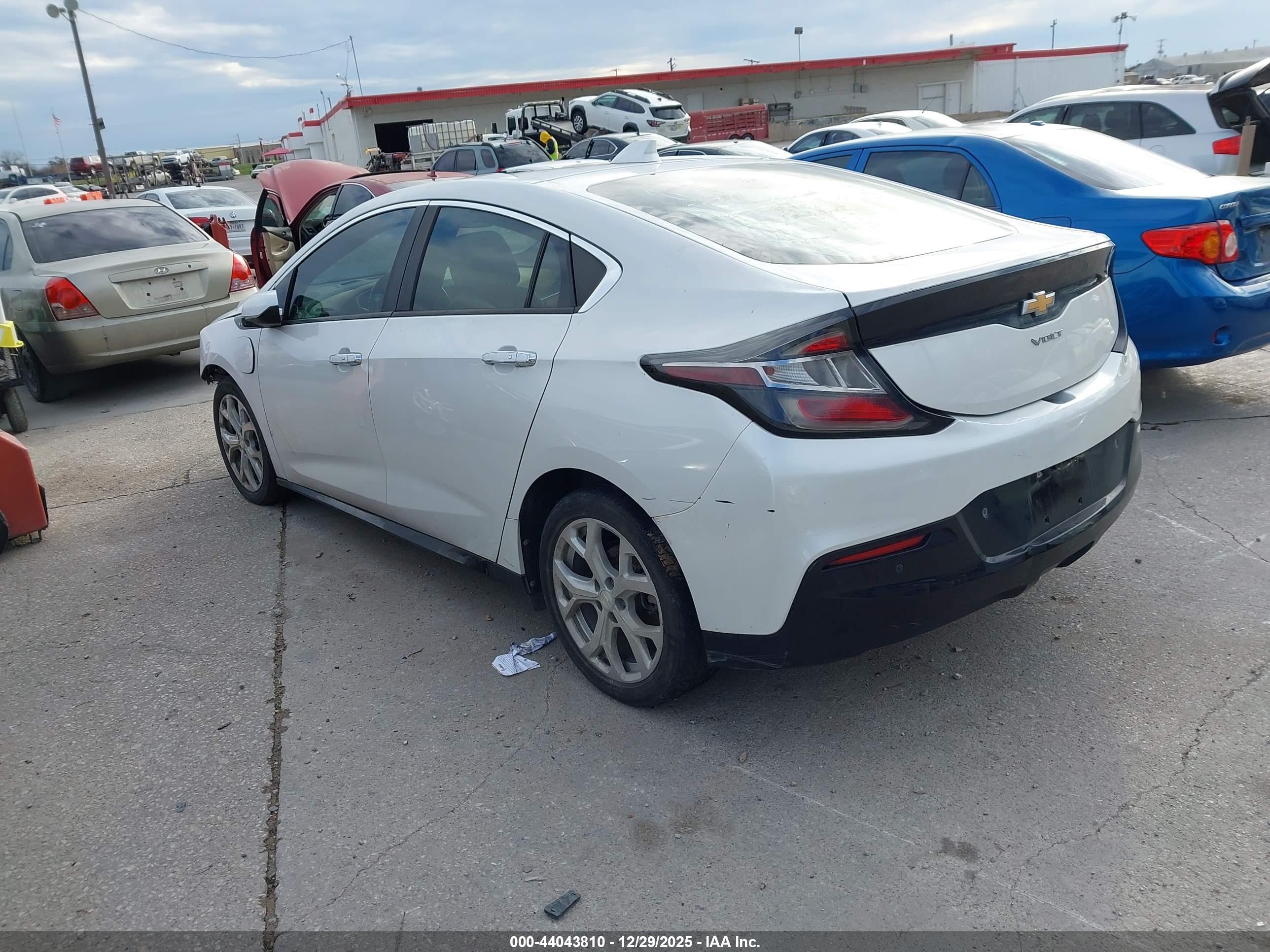 CHEVROLET VOLT image 3