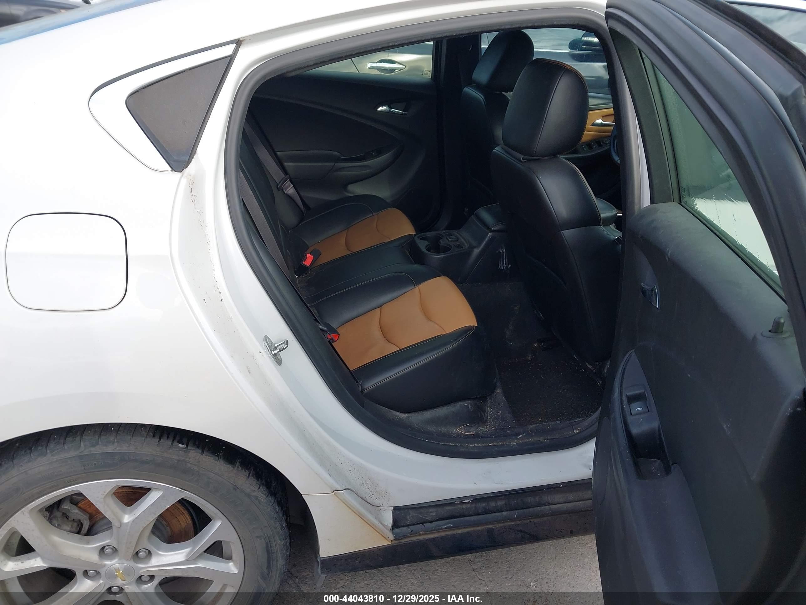 CHEVROLET VOLT image 8