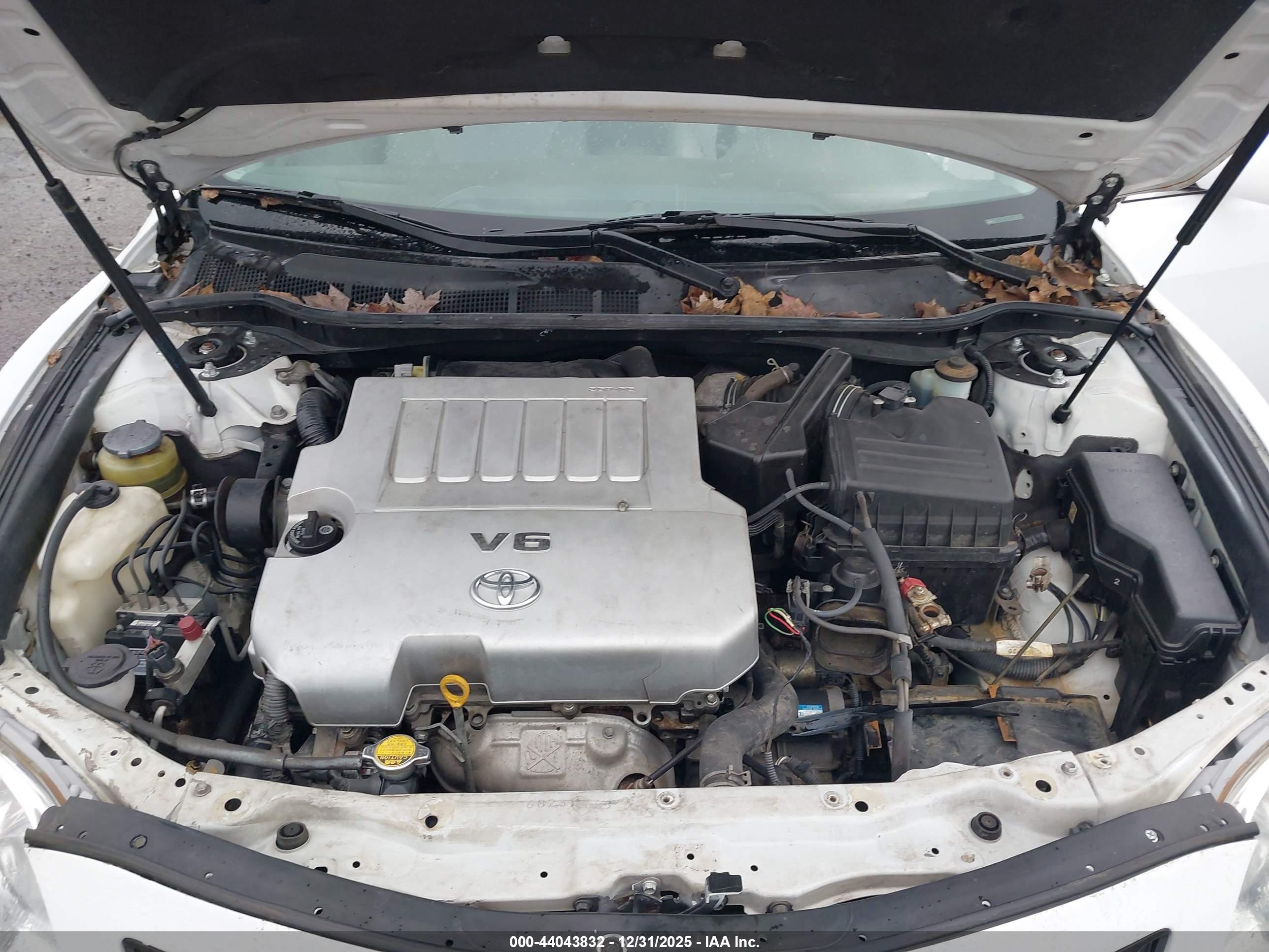 TOYOTA CAMRY image 10