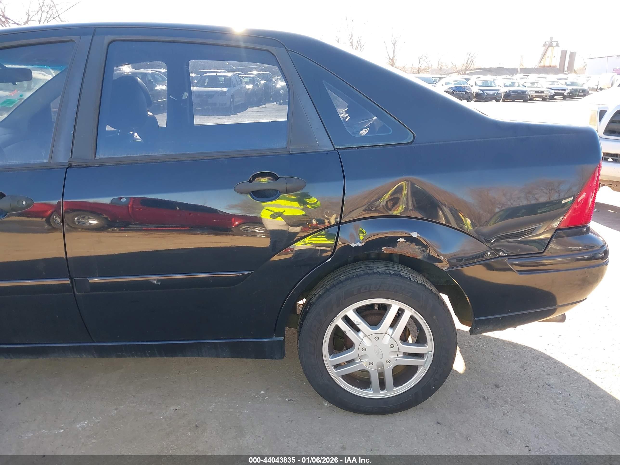 FORD FOCUS image 6